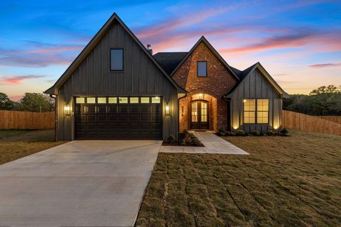 Homes For Sale - 258 Andres Ln<br/> Kilgore, TX 75662