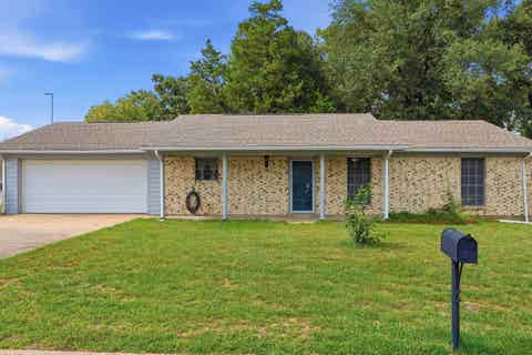 Homes For Sale - 108 Brenda Dr<br/> Titus County, Mount Pleasant, TX 75455