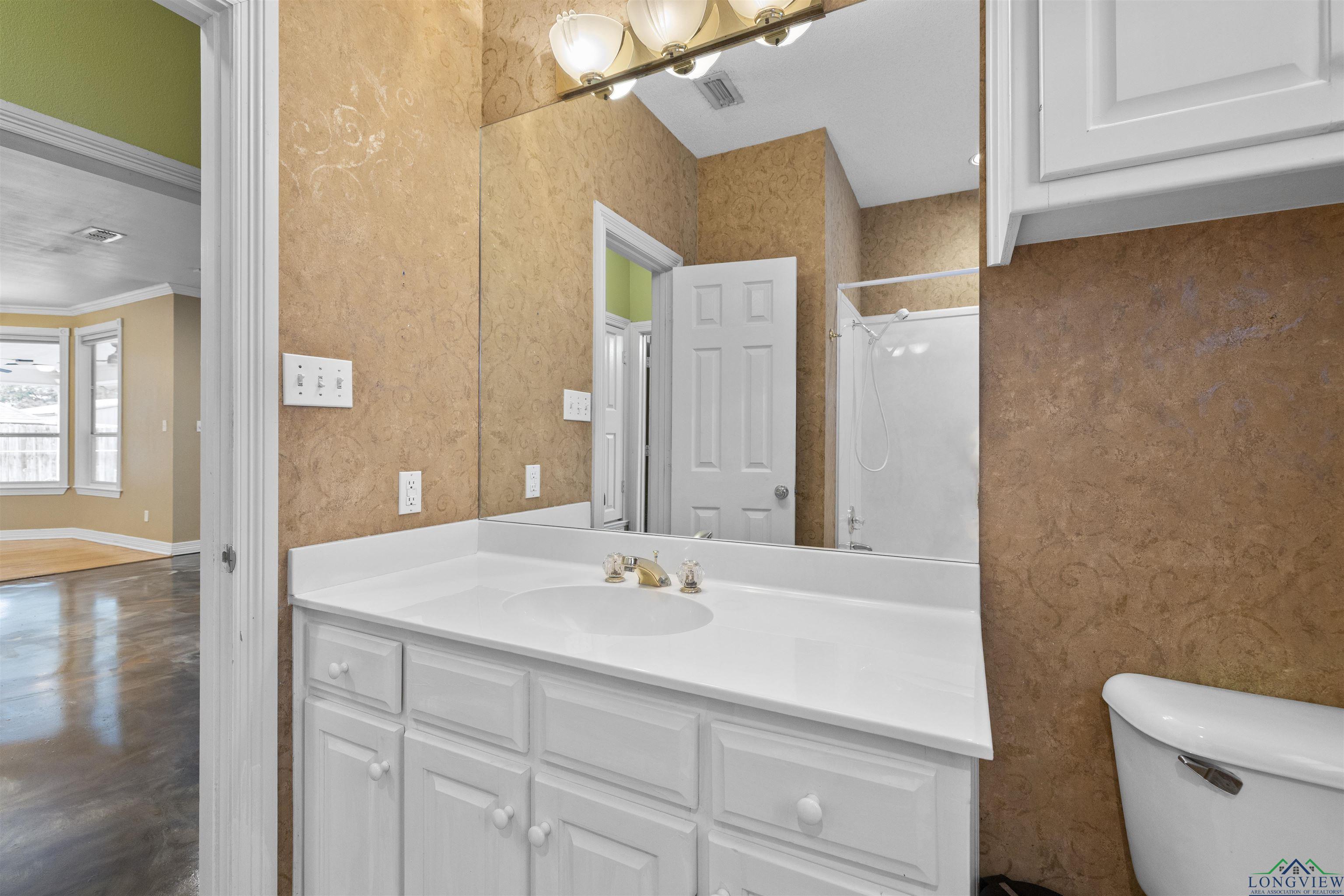 1414 Walter St, Longview, Texas image 21