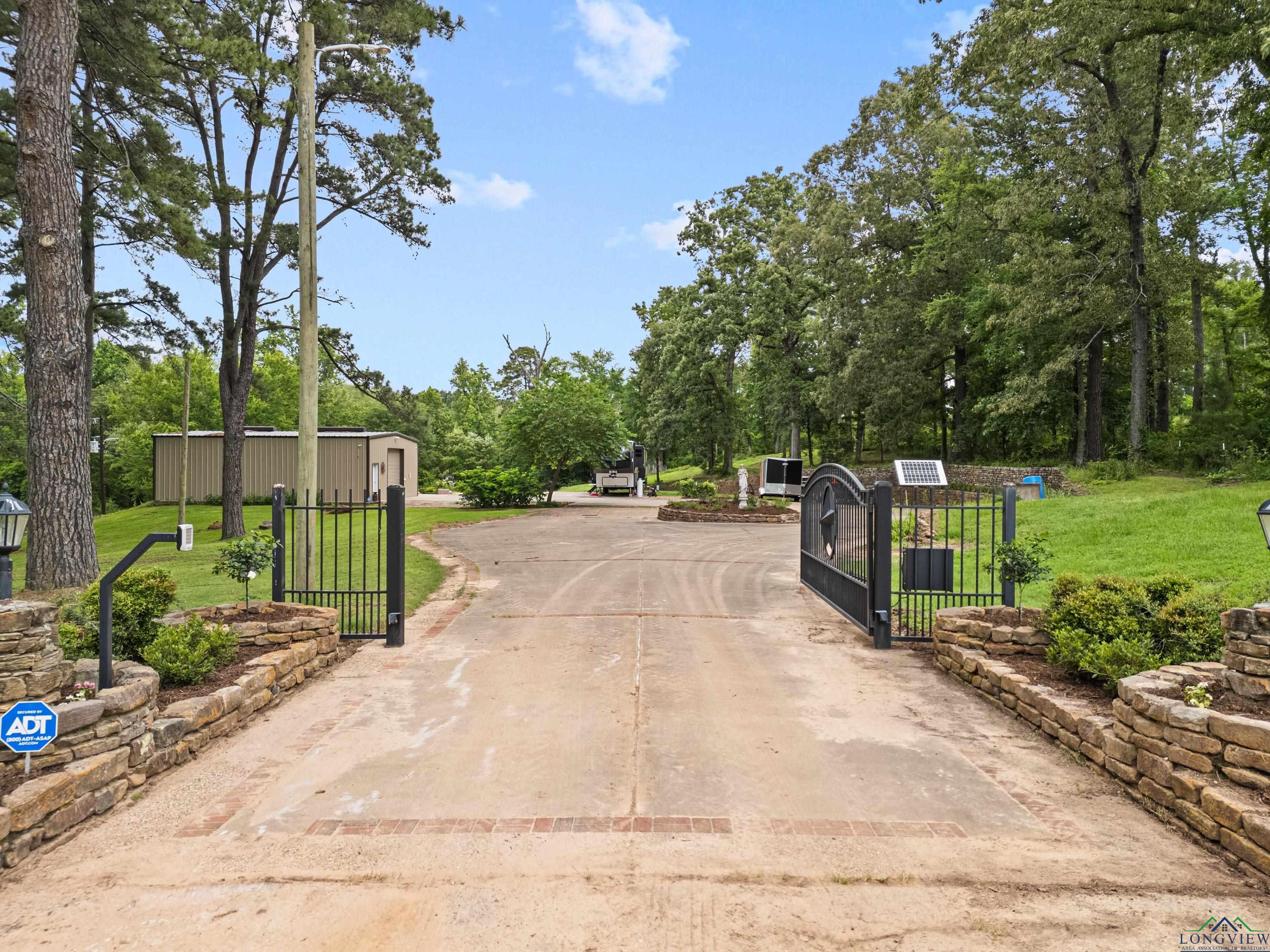 230 Private Road 3471, Big Sandy, Texas image 1