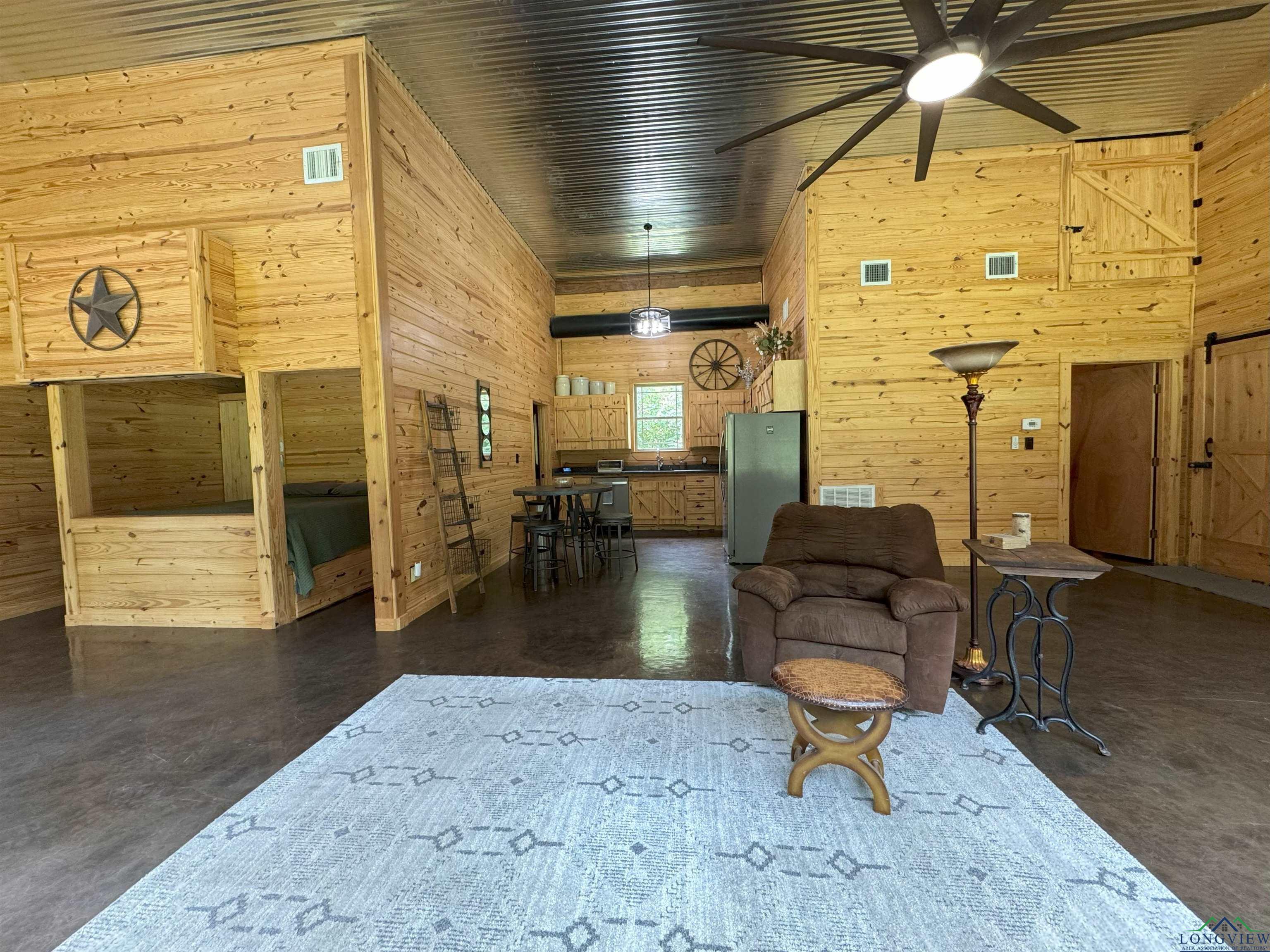 226 Almand, Waskom, Texas image 6