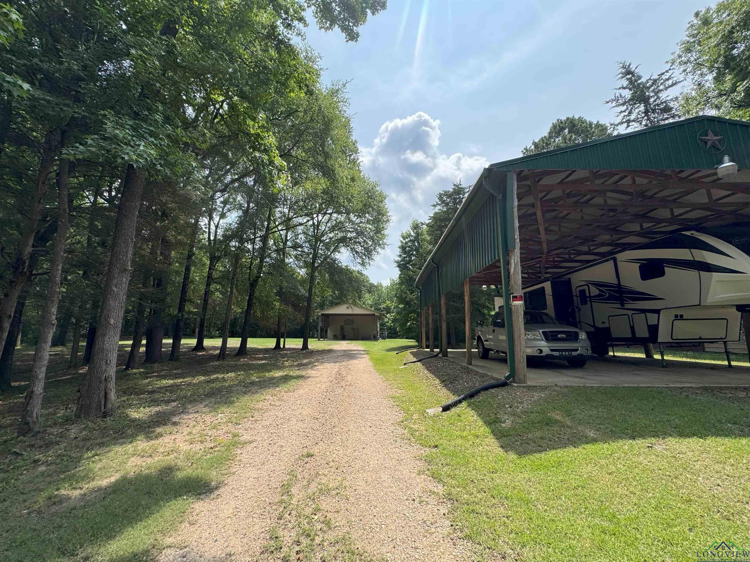 226 Almand, Waskom, Texas image 3