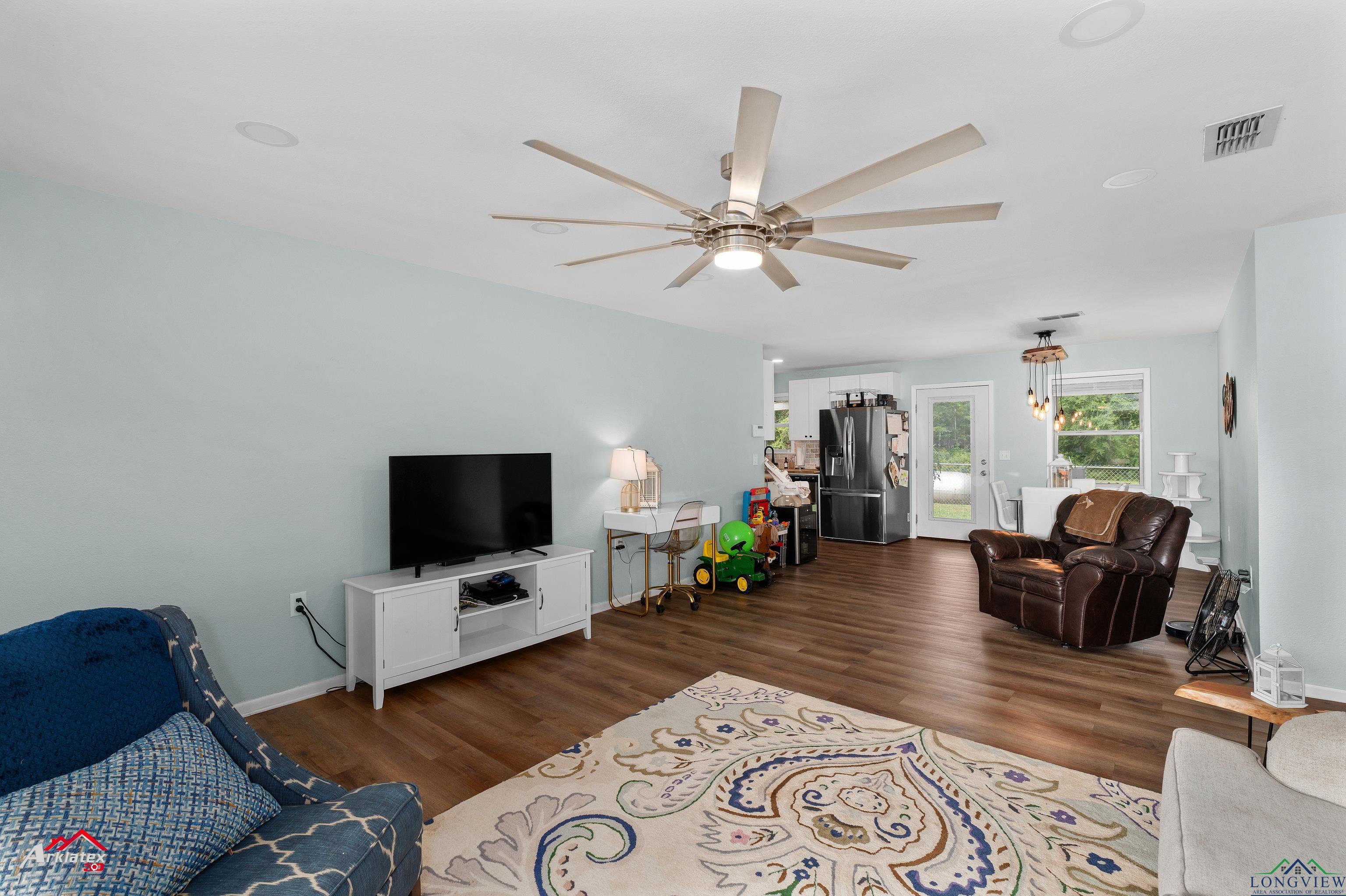 182 S Cr 304, Henderson, Texas image 21