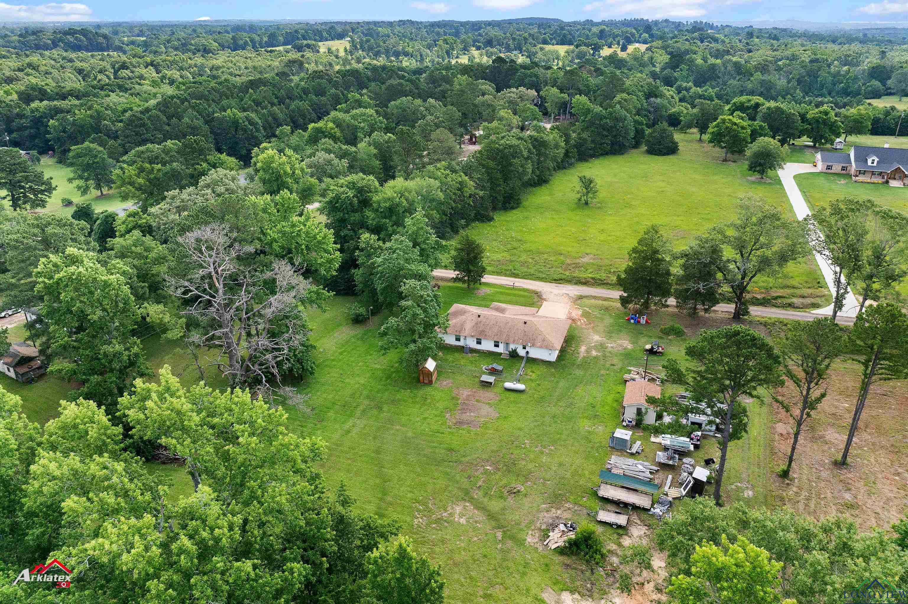 182 S Cr 304, Henderson, Texas image 8