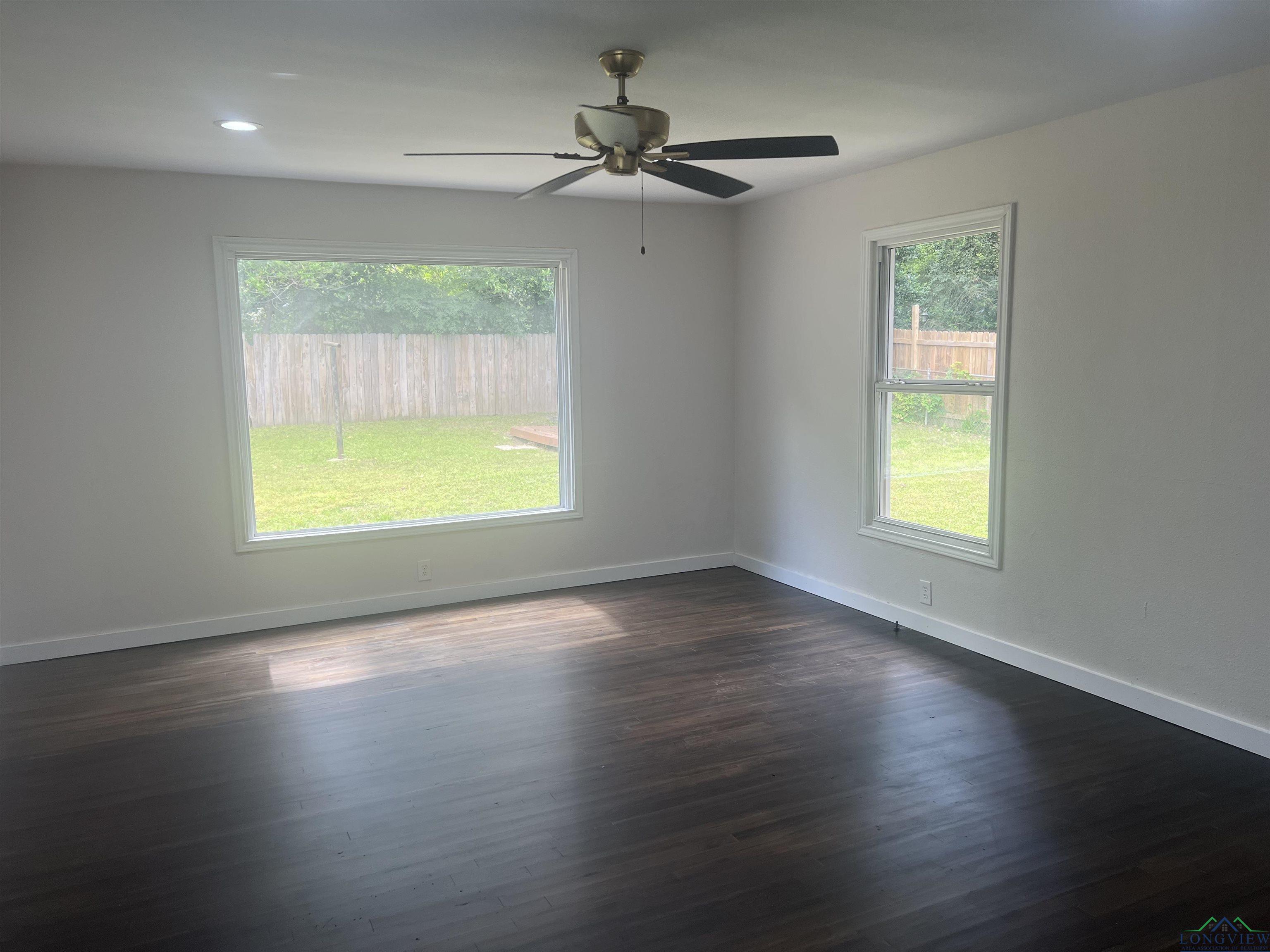 108 Carson St, Marshall, Texas image 8