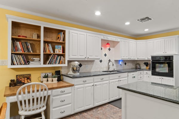 ADDRESS PRIVATE, MOUNT VERNON, TX  - Image 4dd5a038ffab9ca76db4755d407947fa/1064861887