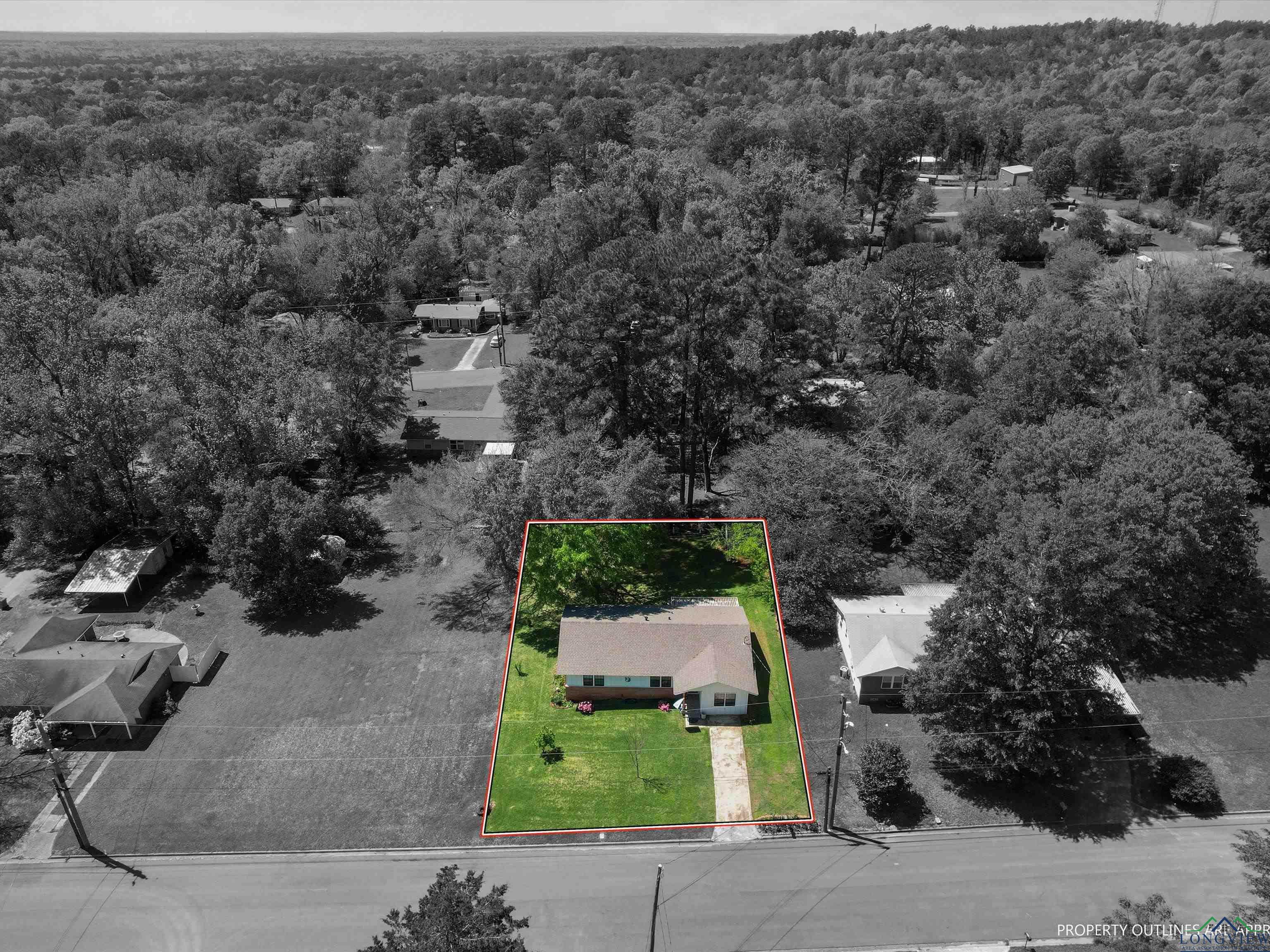 207 Katherine Dr, Daingerfield, Texas image 2