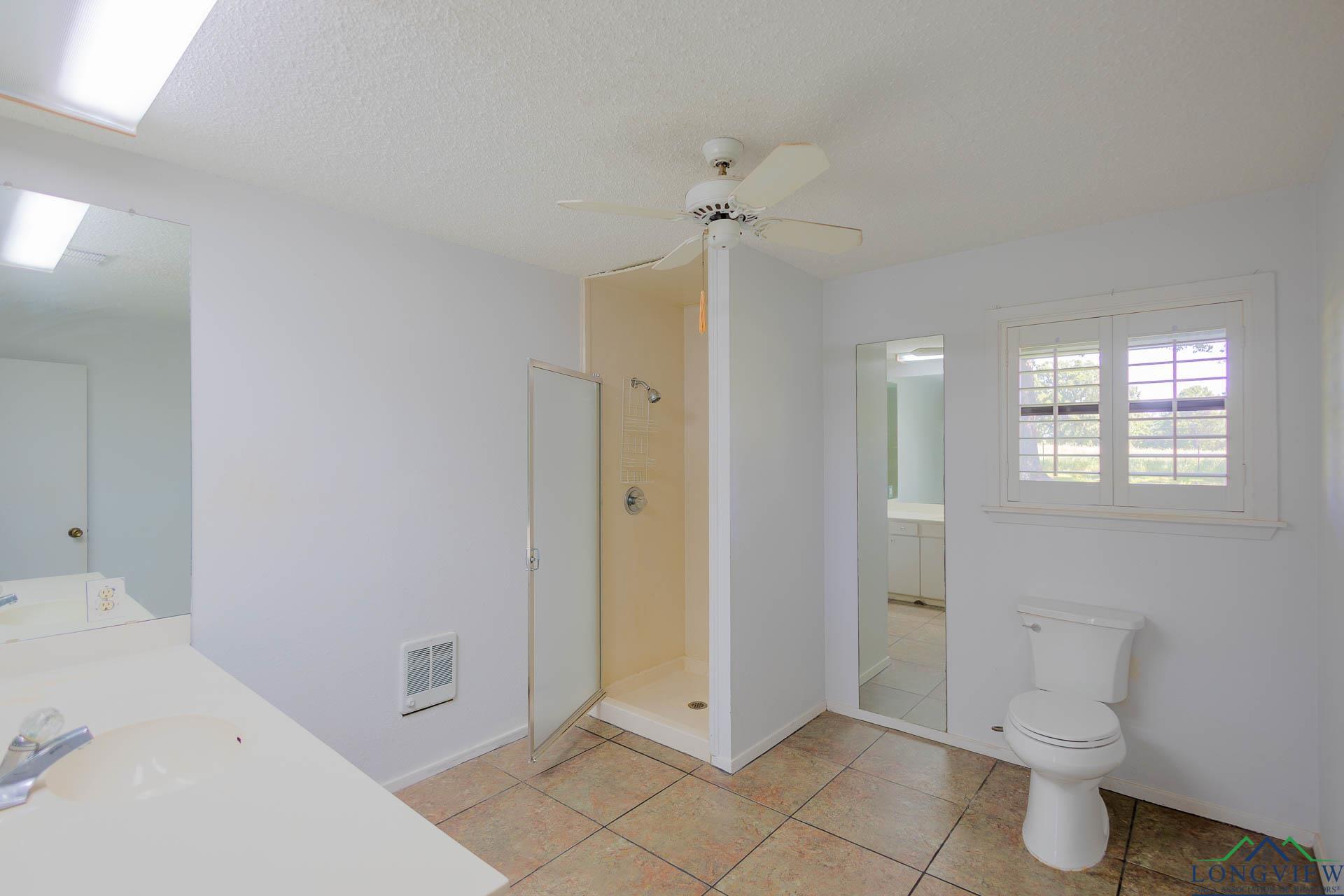 7876 Green Hills Rd, Gilmer, Texas image 15
