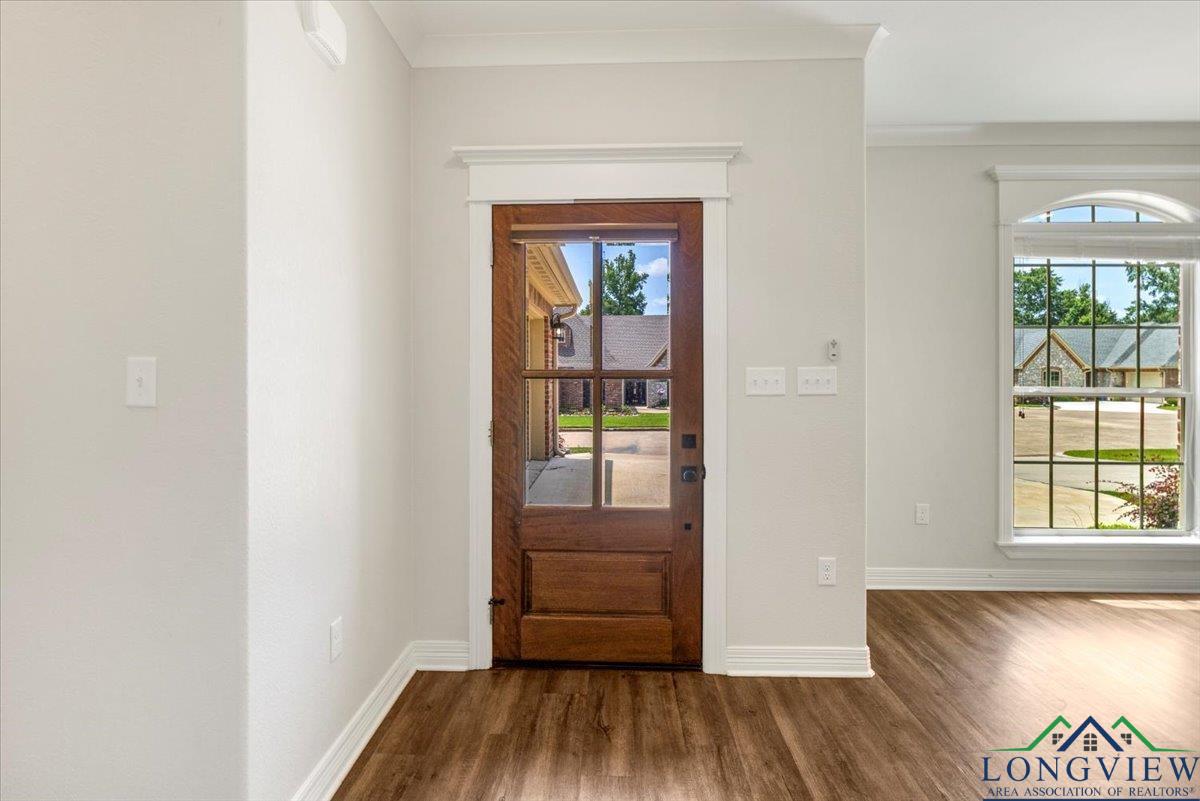 1210 Cobblestone Ct, Carthage, Texas image 3
