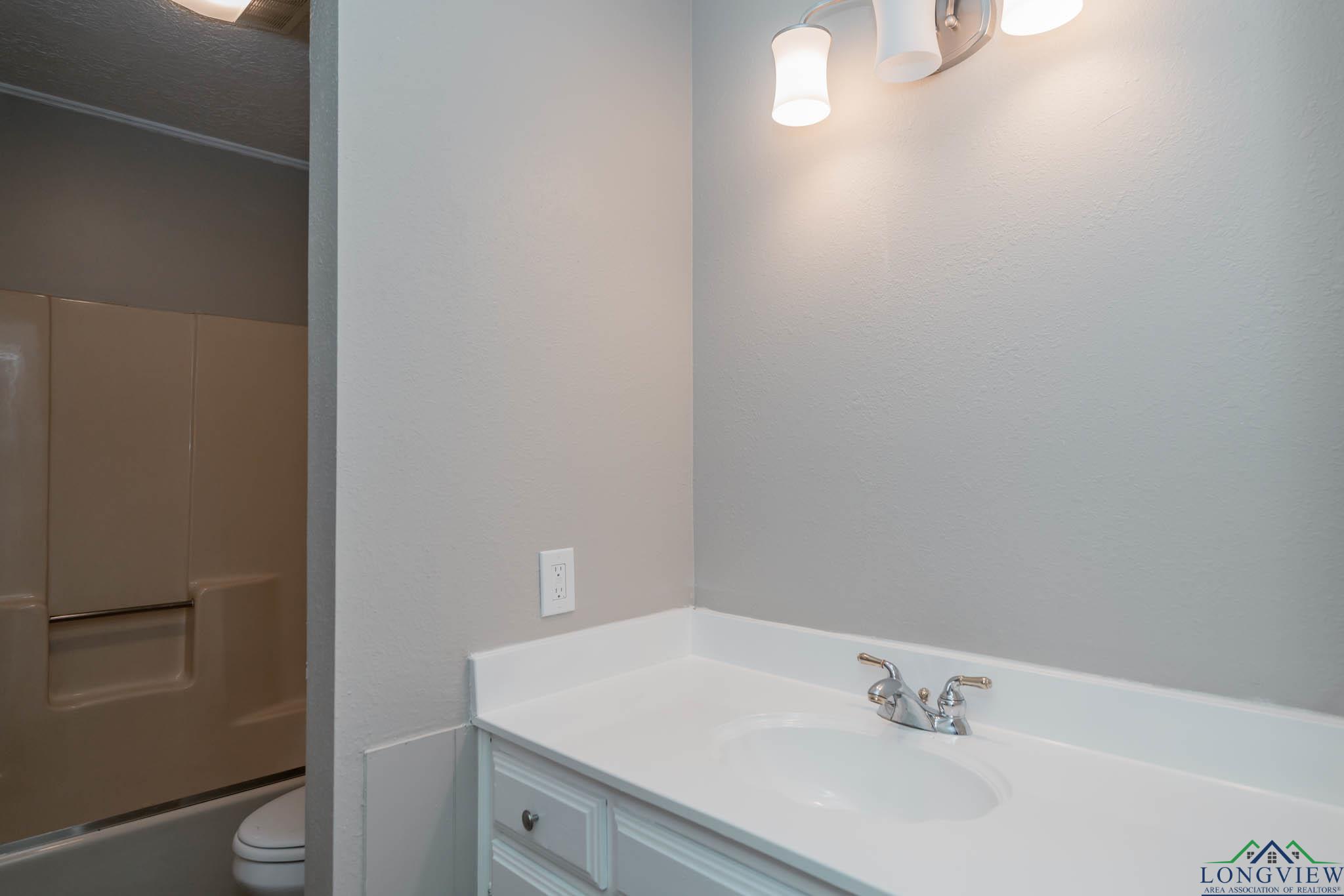 5 Woodland Springs, Gladewater, Texas image 13