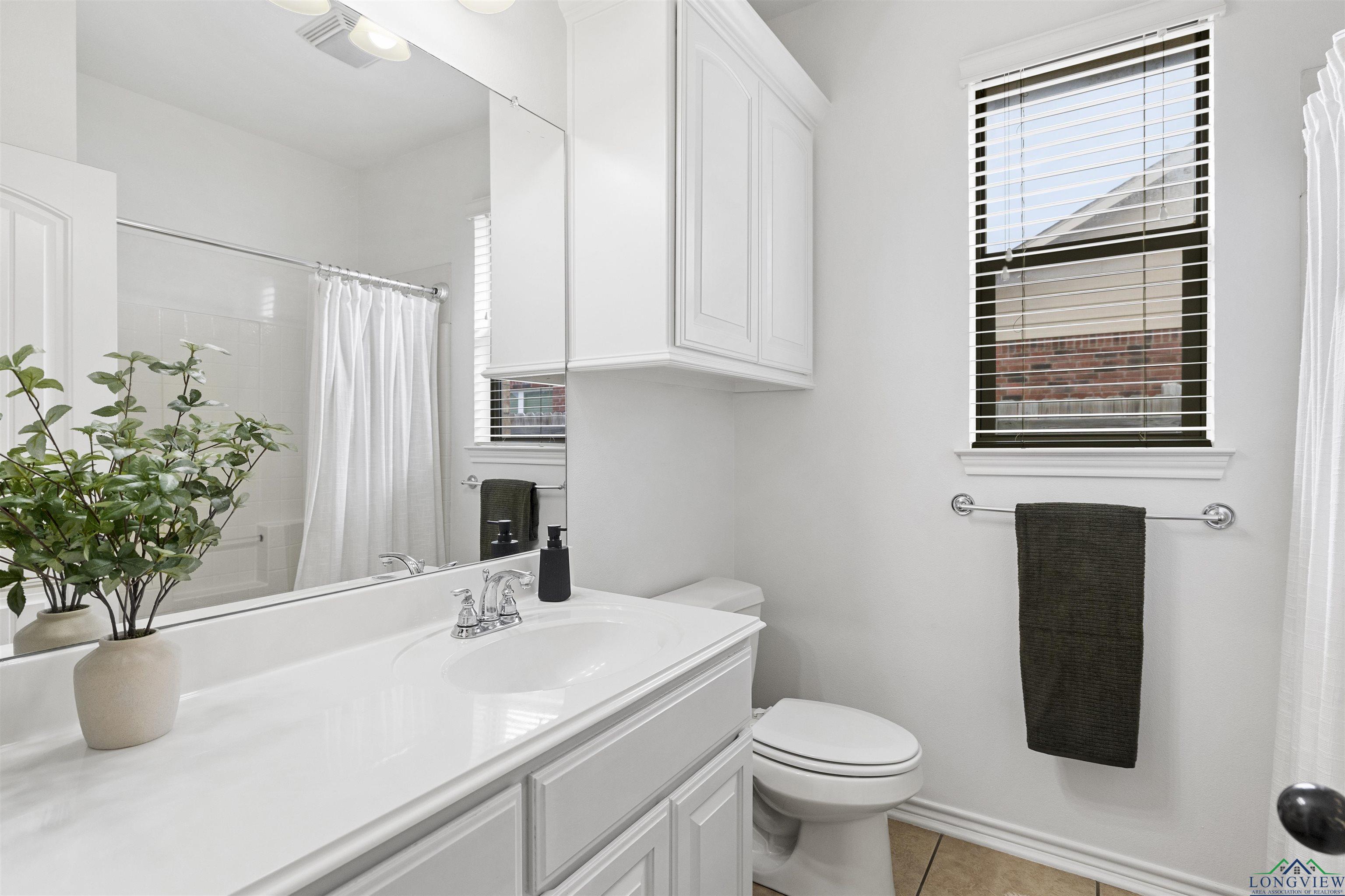 409 Harrell Dr, Chandler, Texas image 18