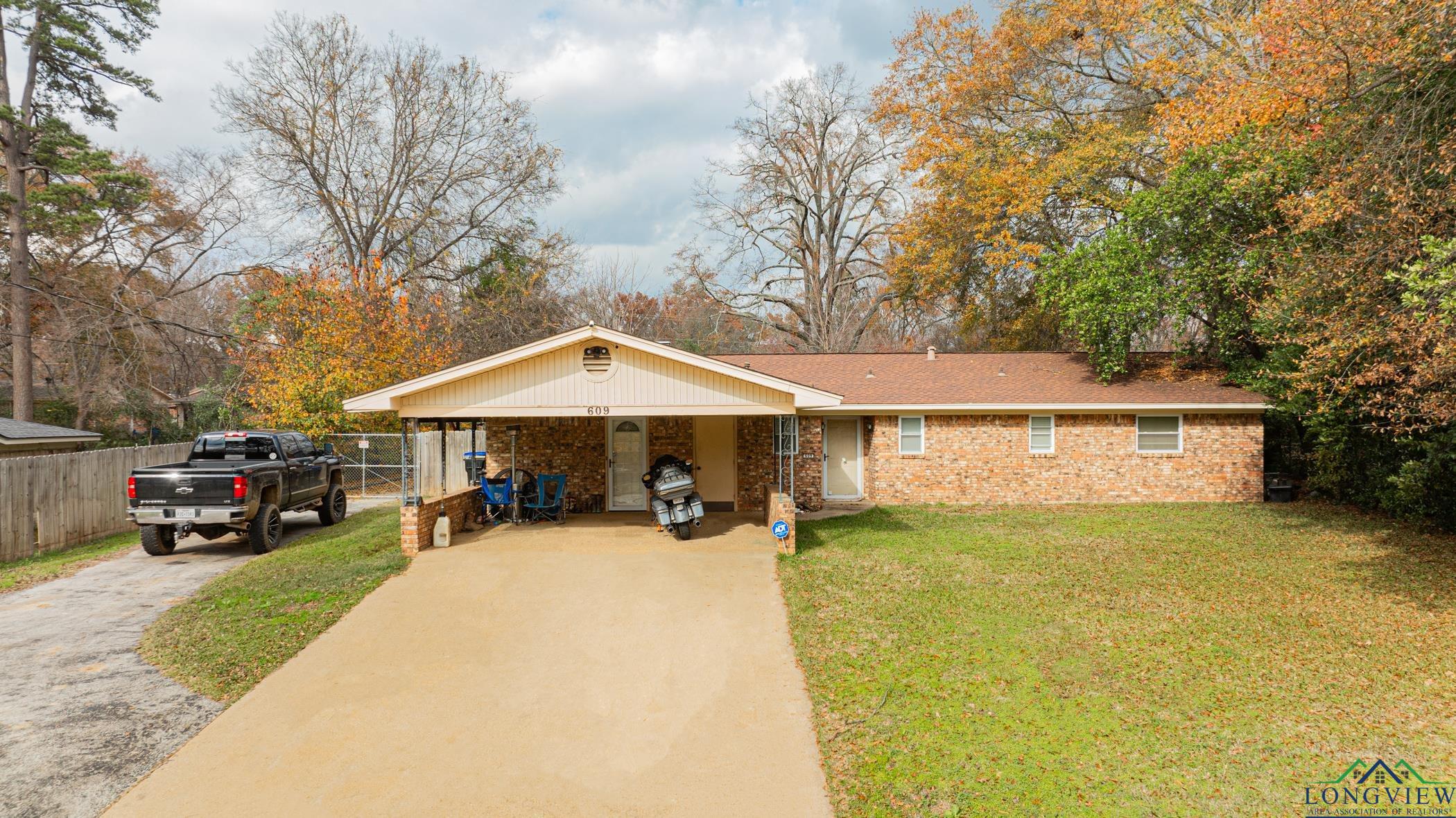 609 Vicky Dr, Longview, Texas image 3