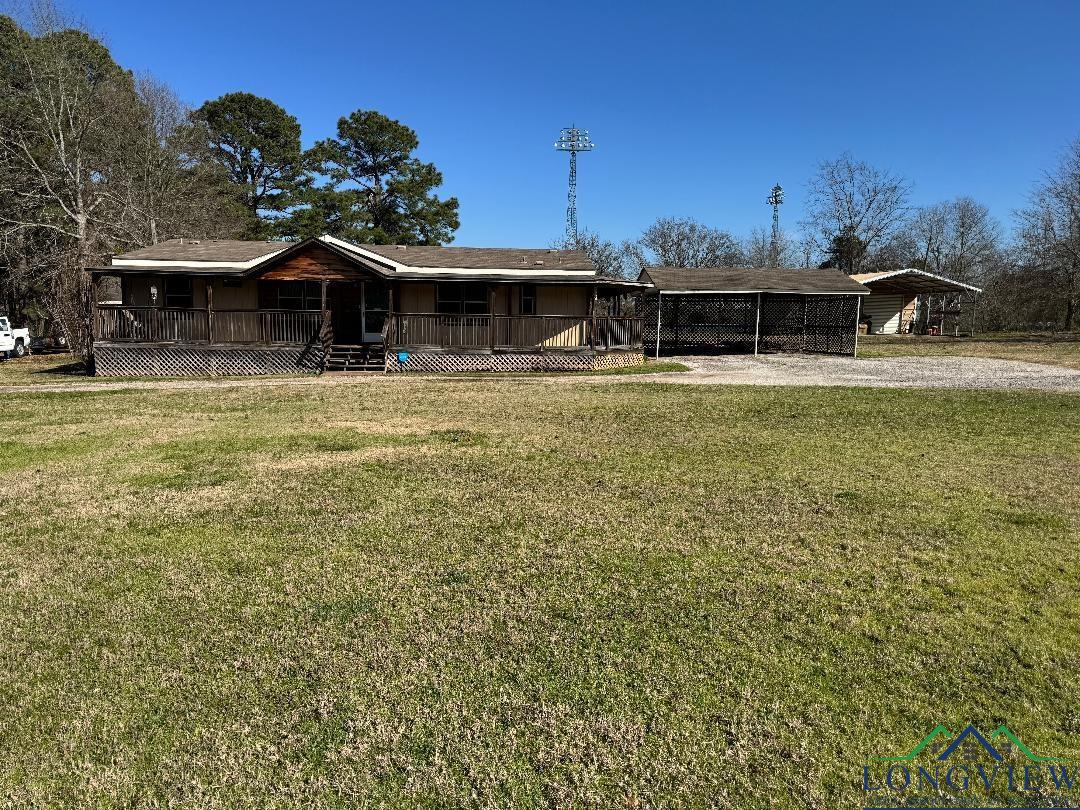 326 Oakwood Rd, Gladewater, Texas image 1