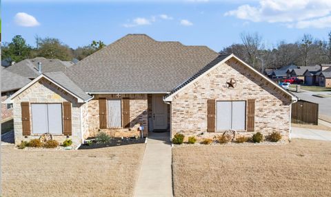 Homes For Sale - 476 Utah Avenue<br/> Tyler, TX 75704