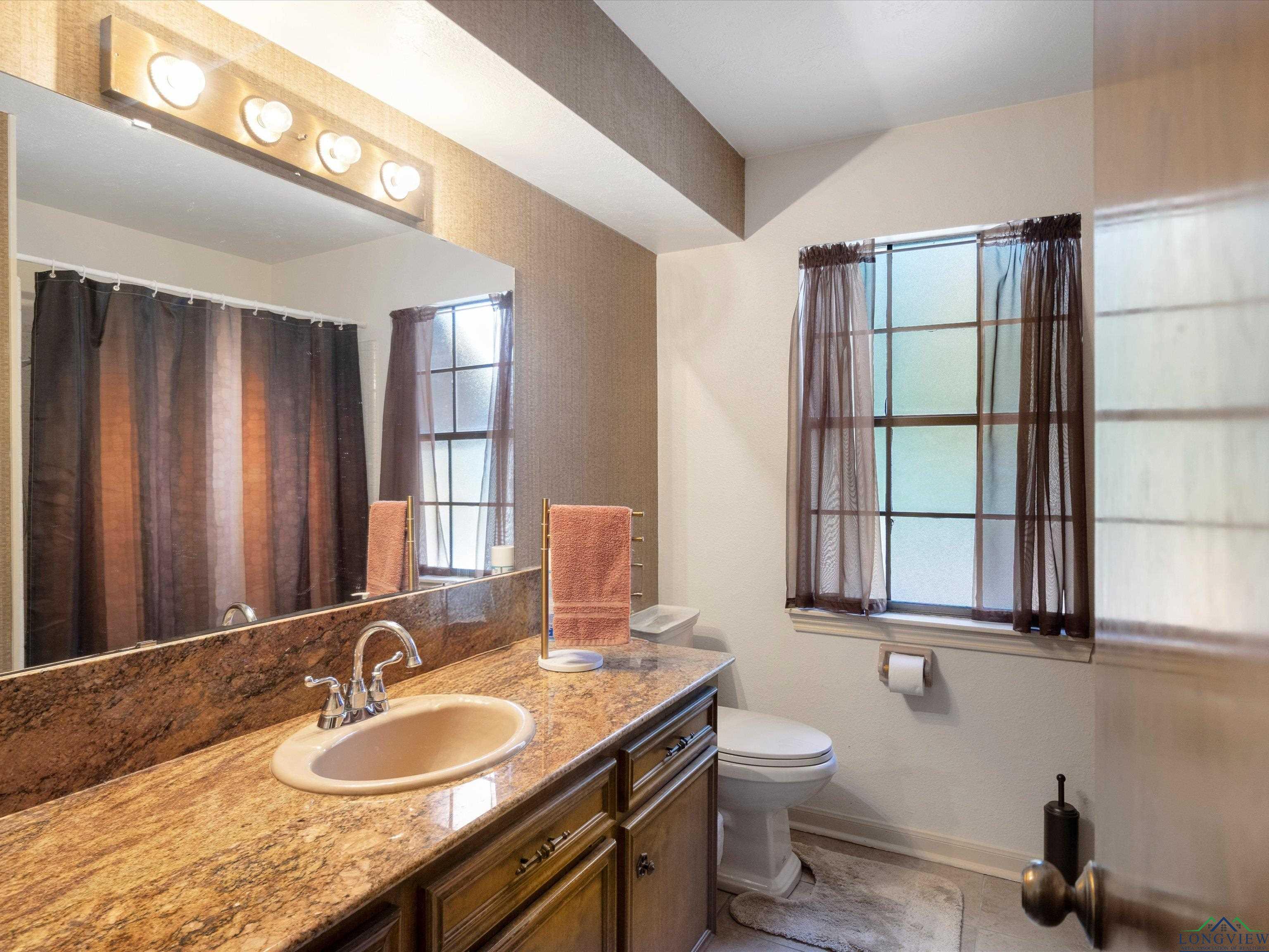 300 Cumberland Lane, Henderson, Texas image 22