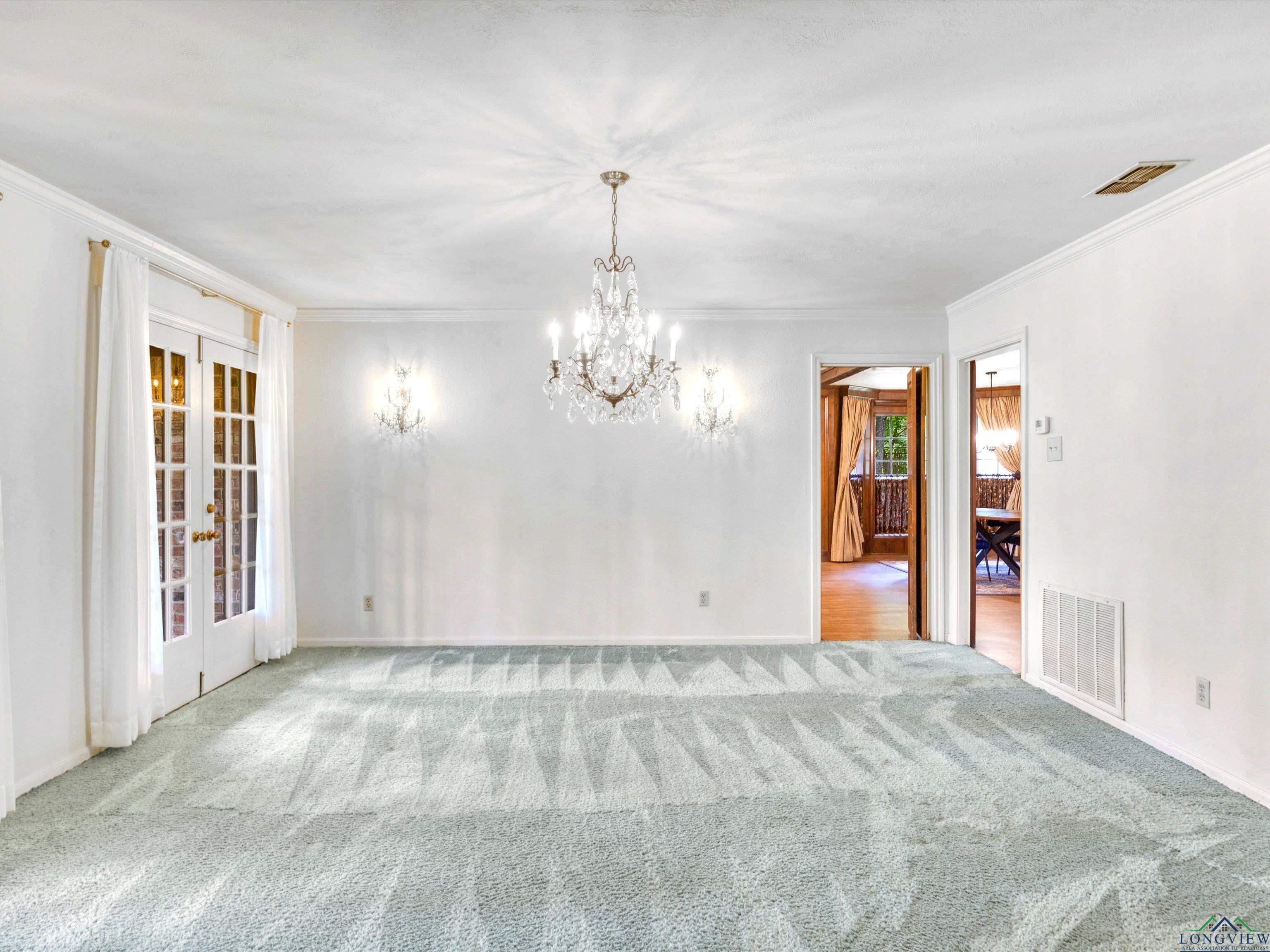300 Cumberland Lane, Henderson, Texas image 6