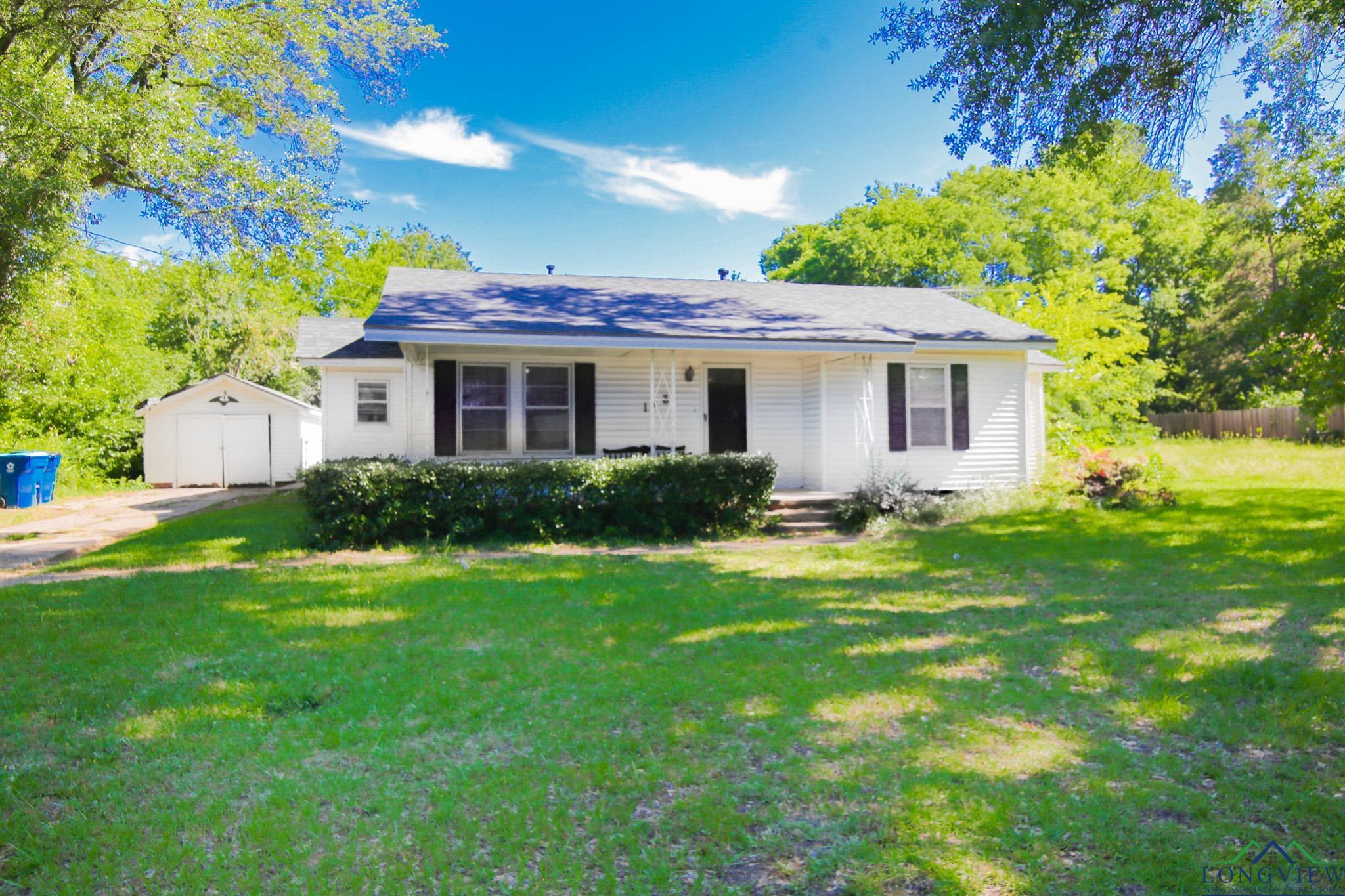 113 Fairview St, Marshall, Texas image 1