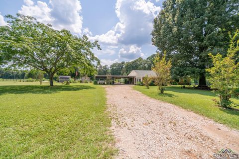 A home in Carthage