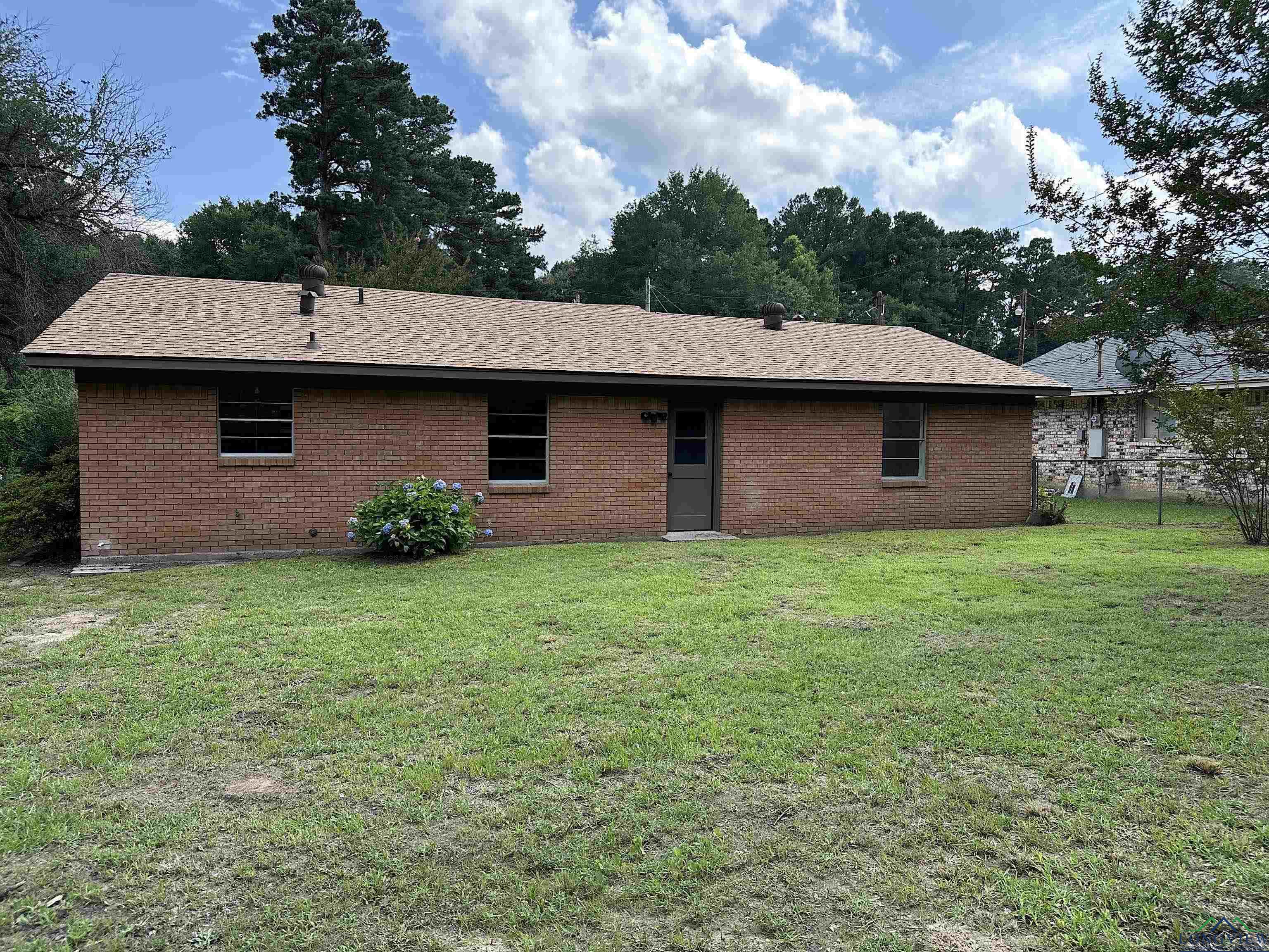 1505 E Birdsong, Longview, Texas image 24