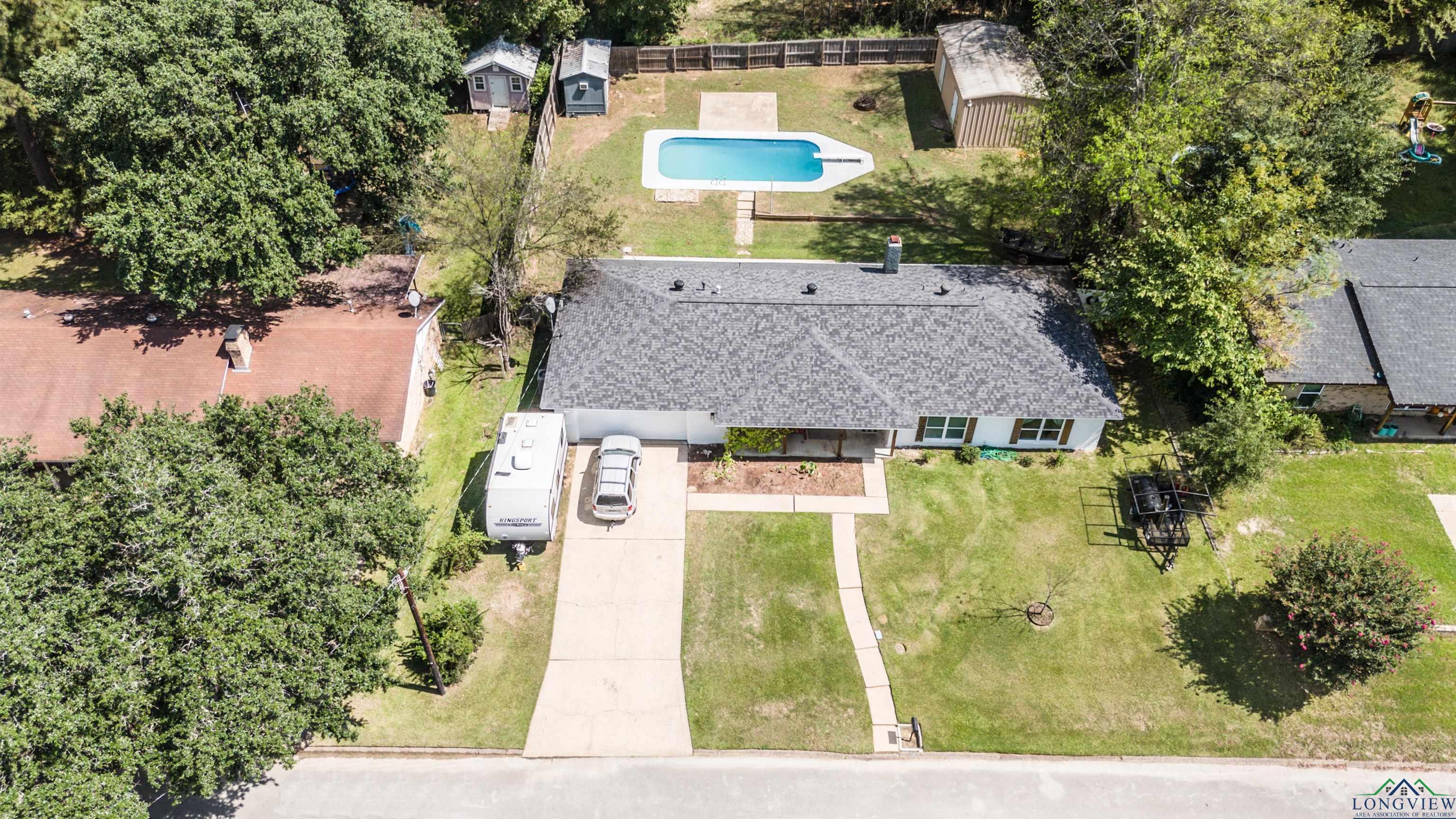 702 Honeysuckle Street, White Oak, Texas image 31