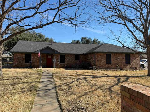 Homes For Sale - 914 Woodson Dr<br/> Burleson County, Caldwell, TX 77838
