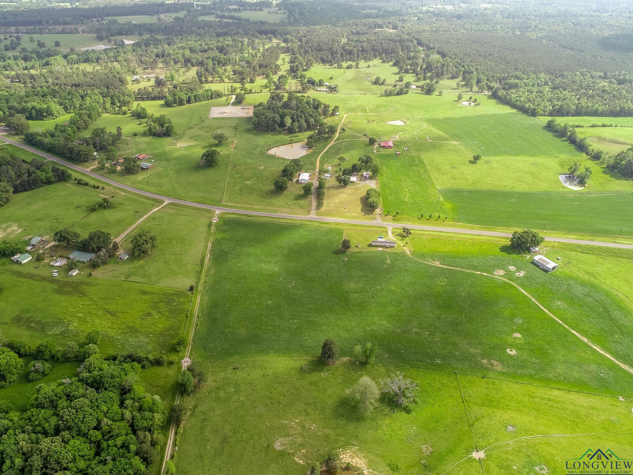 2128 Fm 3359, Carthage, Texas image 36