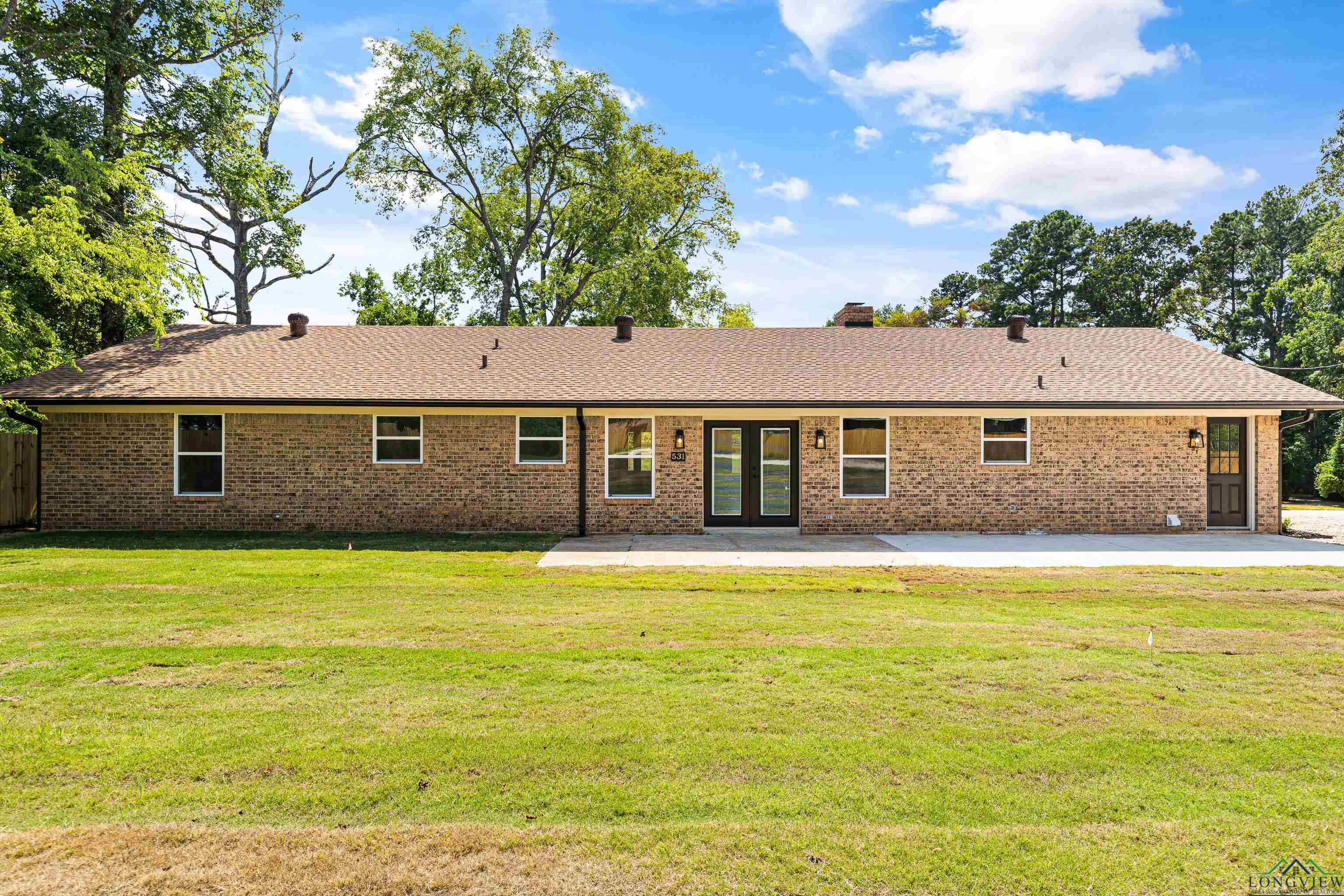 531 Oakwood St, Gladewater, Ohio image 42
