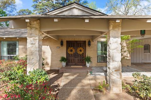 Homes For Sale - 1907 N Tenth Street<br/> Gregg County, Longview, TX 75601