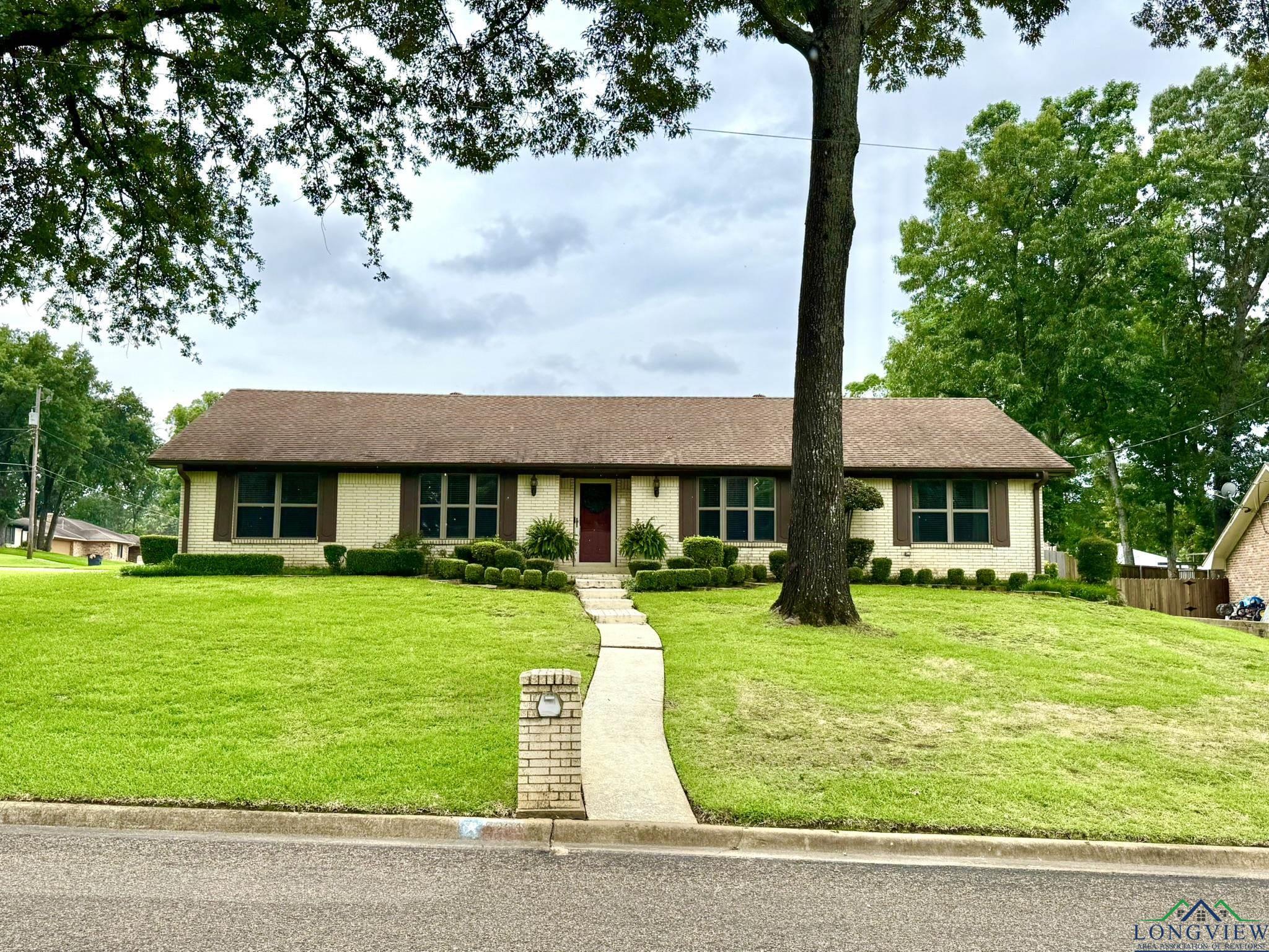 3201 Restview St, Longview, Texas image 1