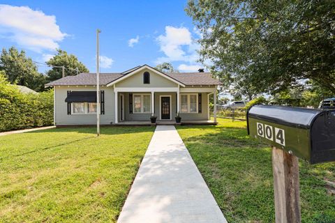 Homes For Sale - 804 Laylon<br/> Rusk County, Henderson, TX 75652