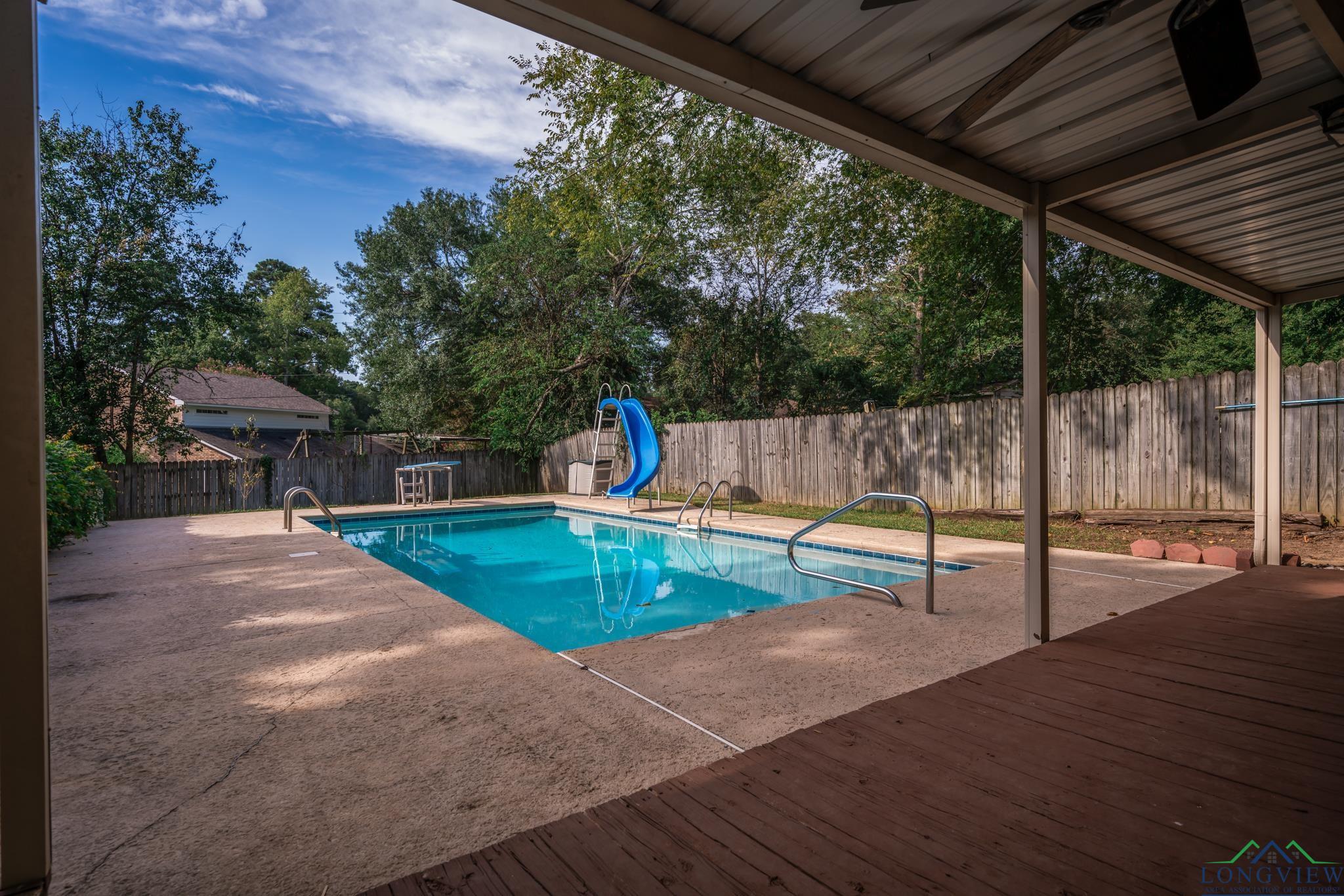 404 E Mari Beth Ln, White Oak, Texas image 28