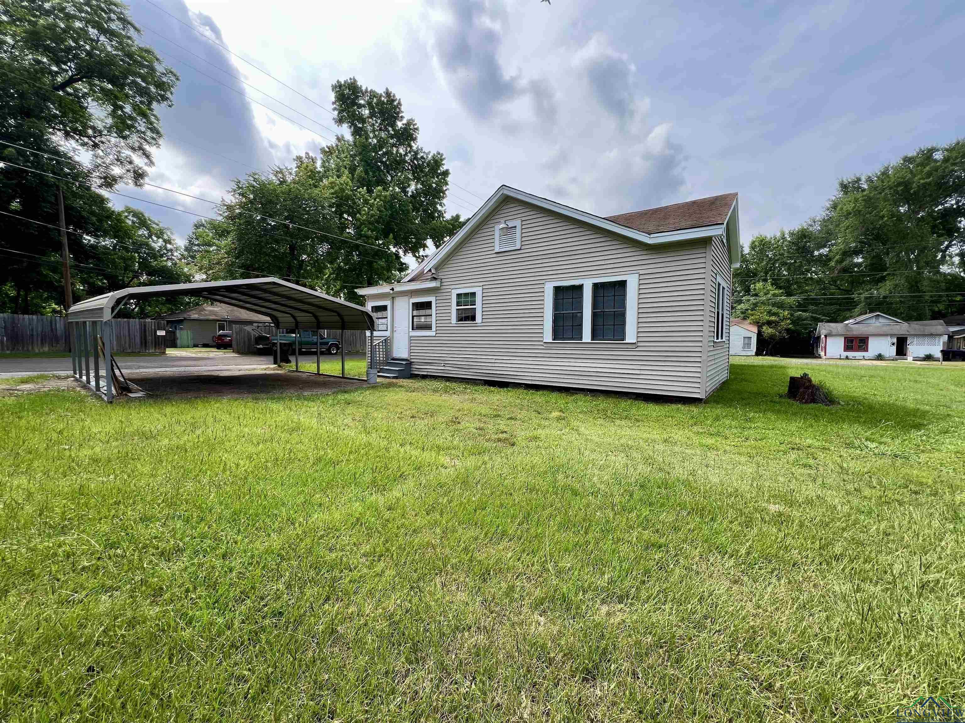 1411 E Timpson St, Longview, Texas image 19