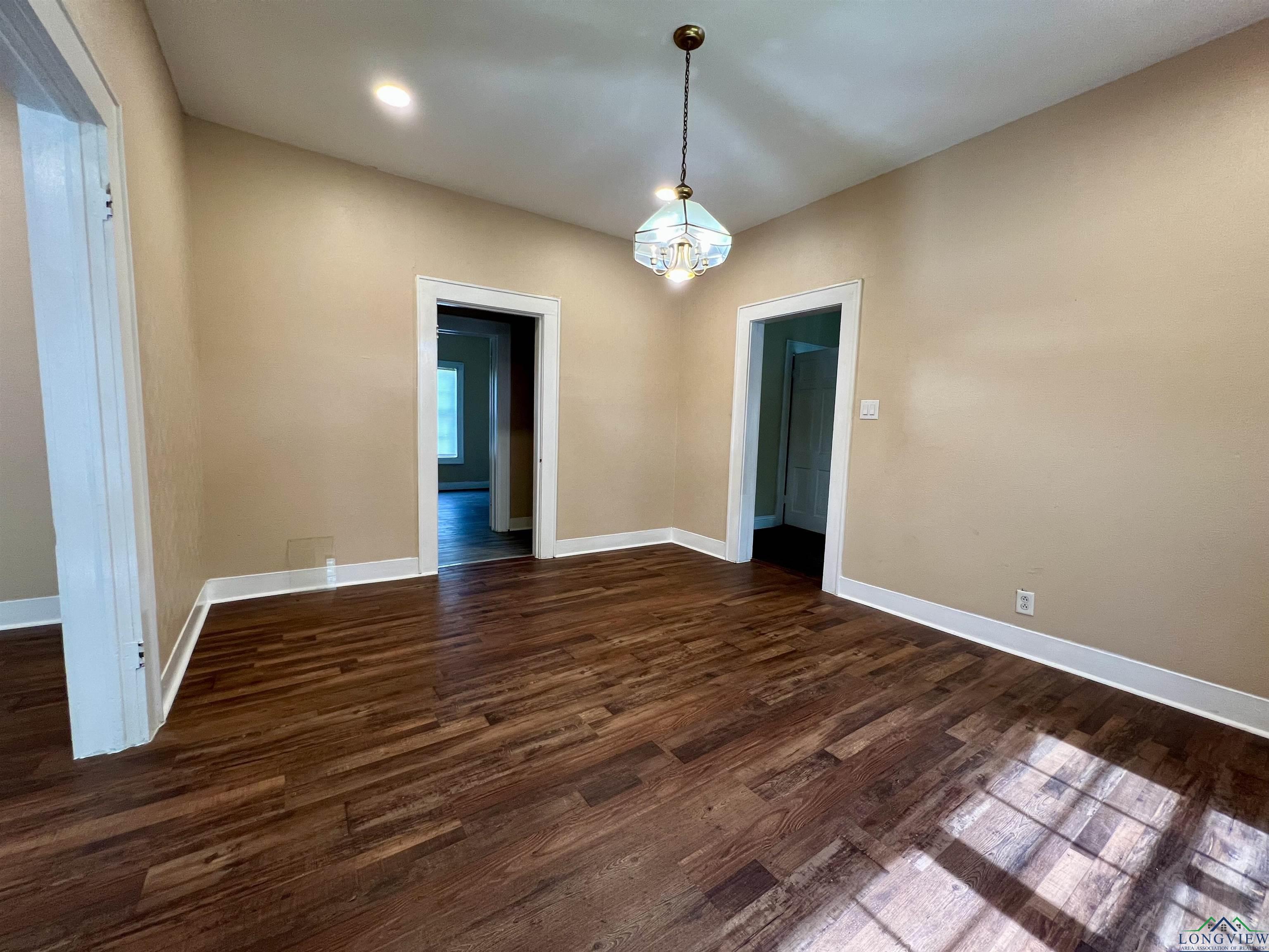 1411 E Timpson St, Longview, Texas image 9