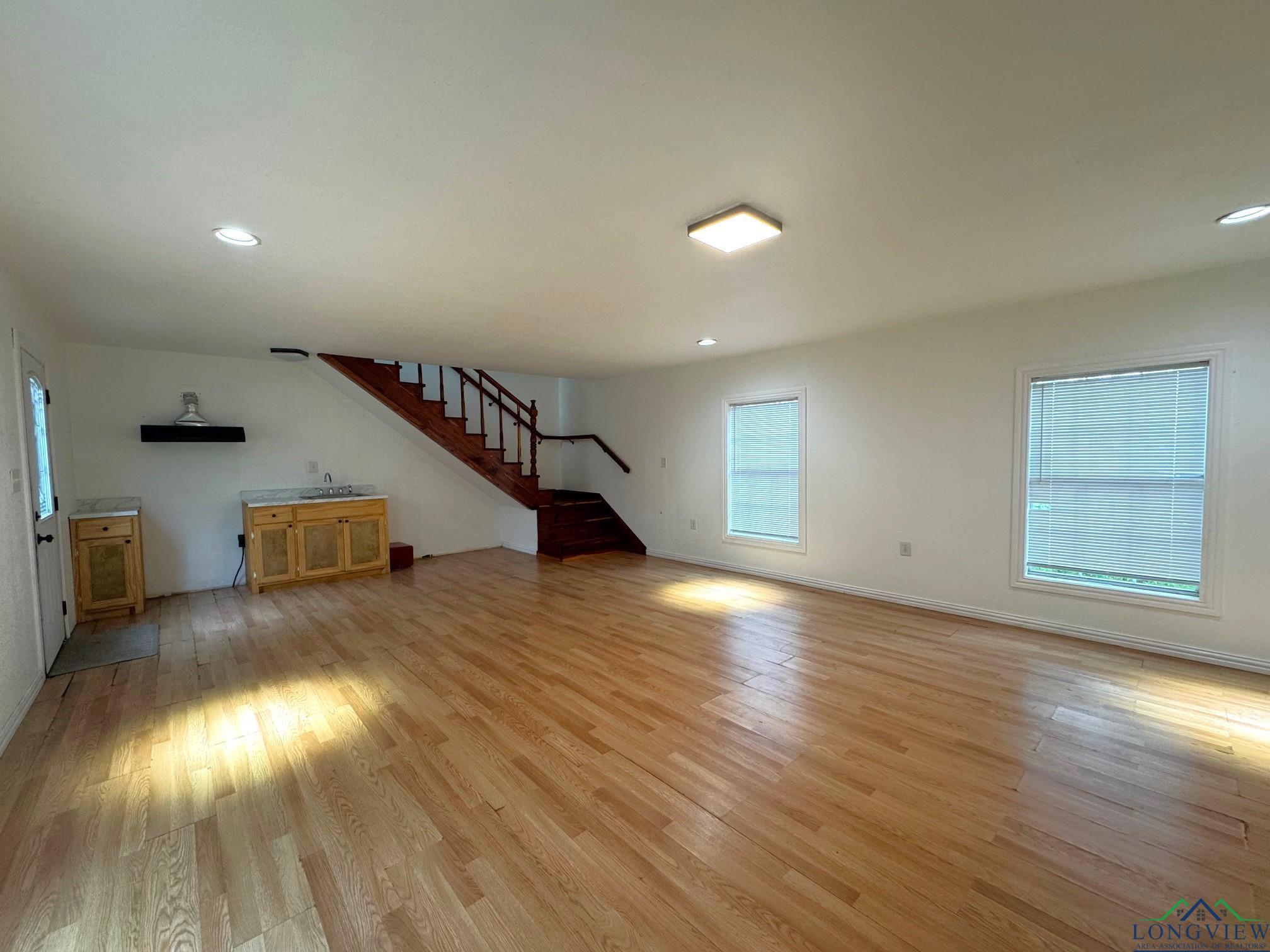 308 E 14th Street, Mount Pleasant, Texas image 13