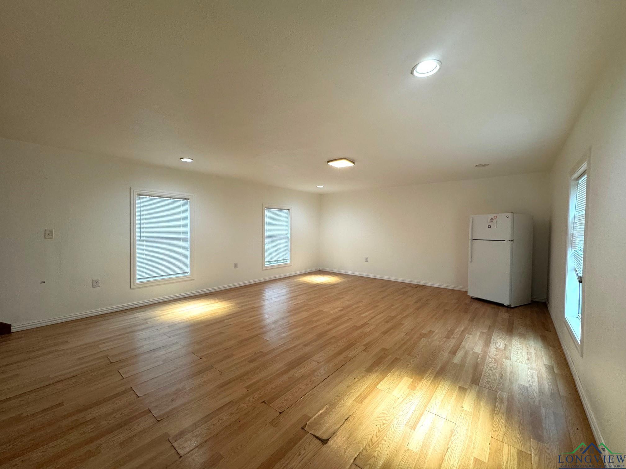308 E 14th Street, Mount Pleasant, Texas image 14