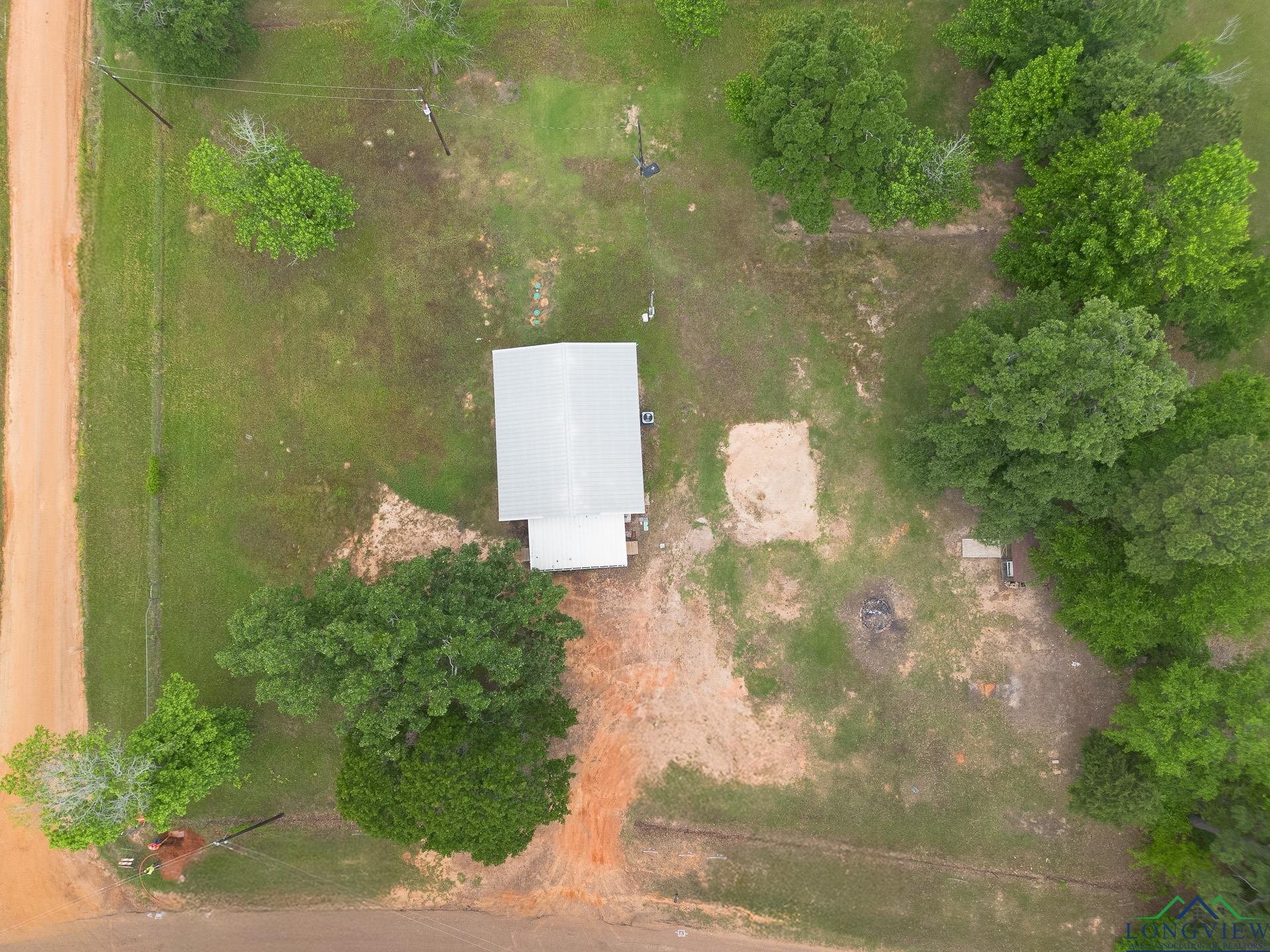 102 N Pecan Dr, Hallsville, Texas image 3