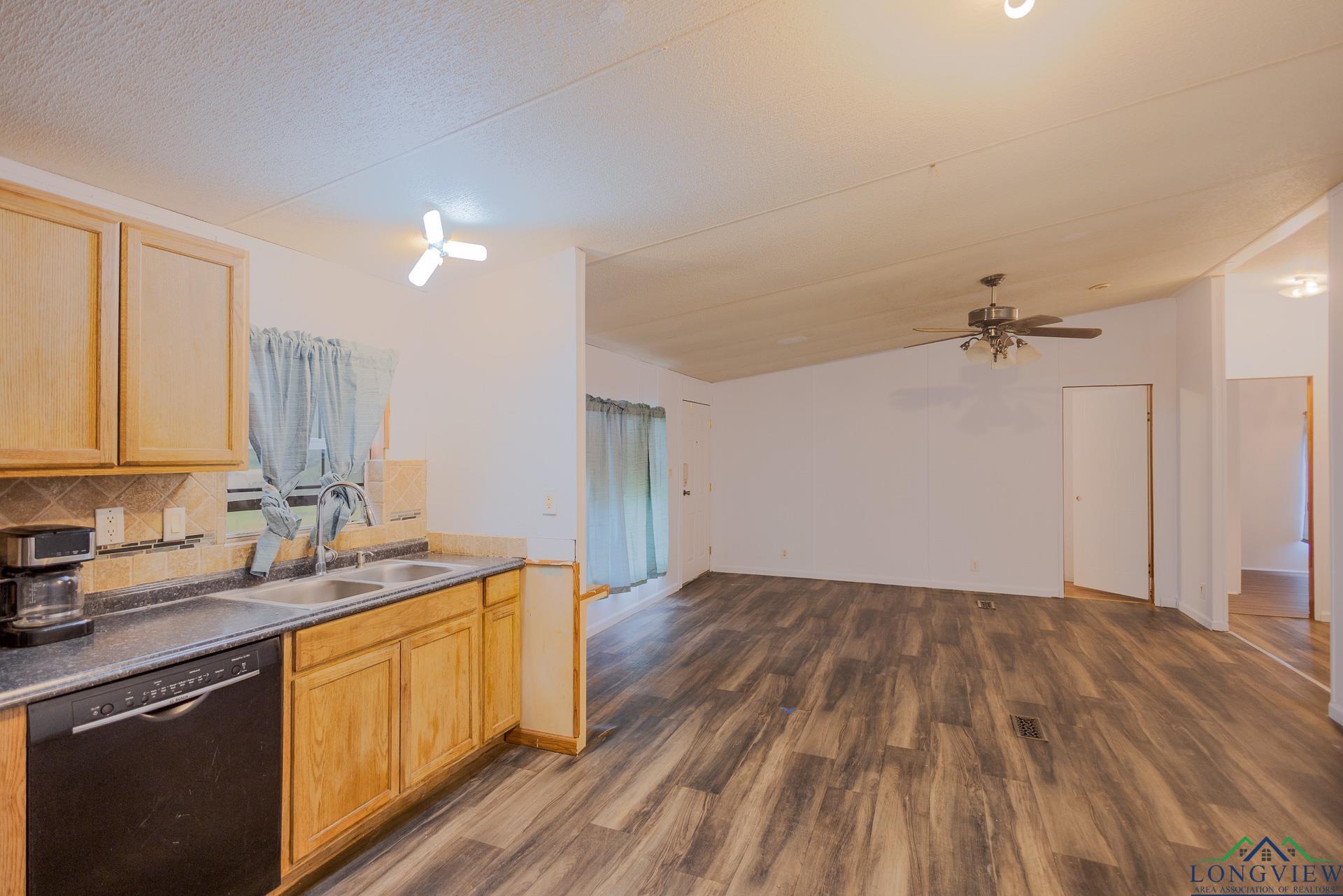102 N Pecan Dr, Hallsville, Texas image 14