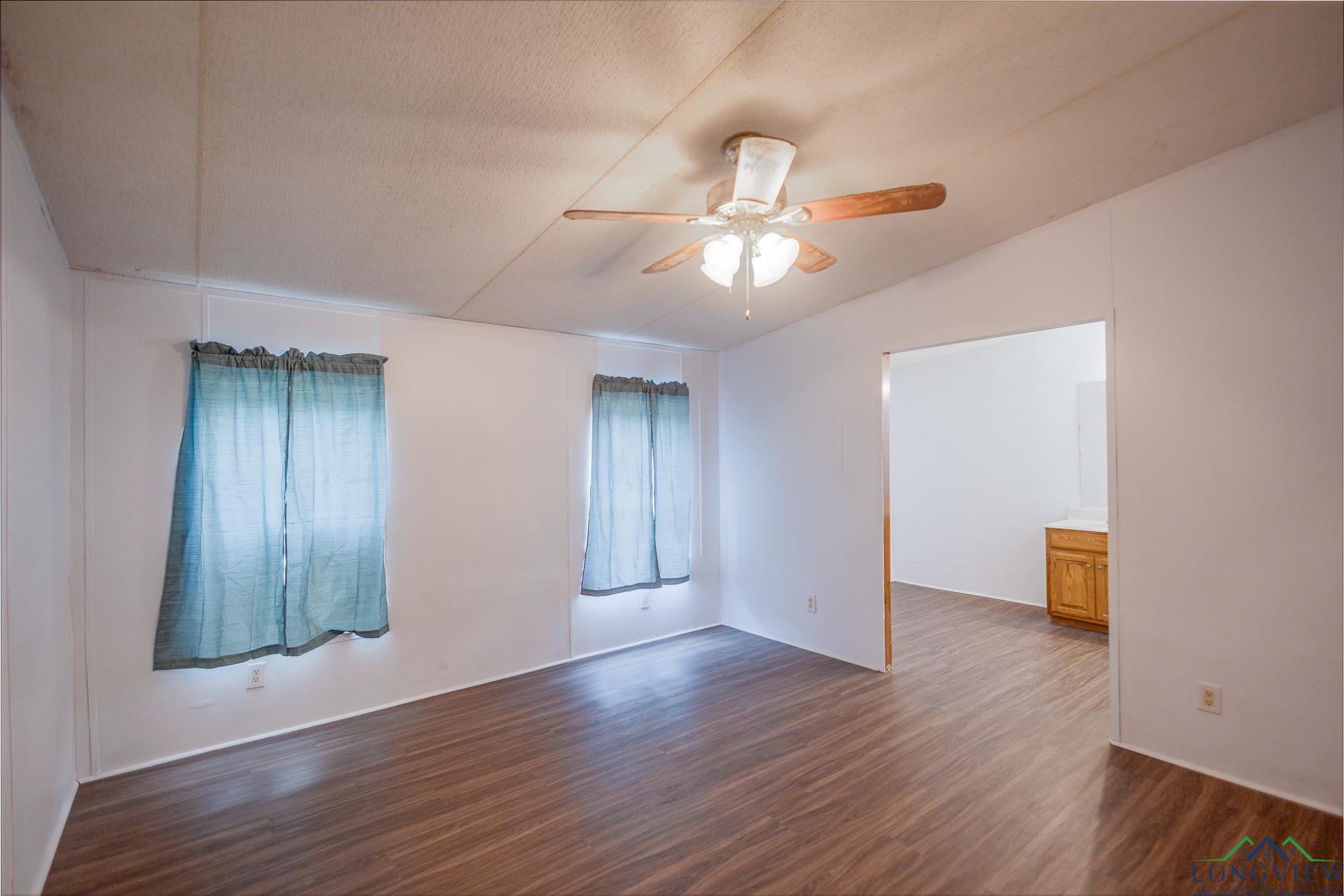 102 N Pecan Dr, Hallsville, Texas image 8