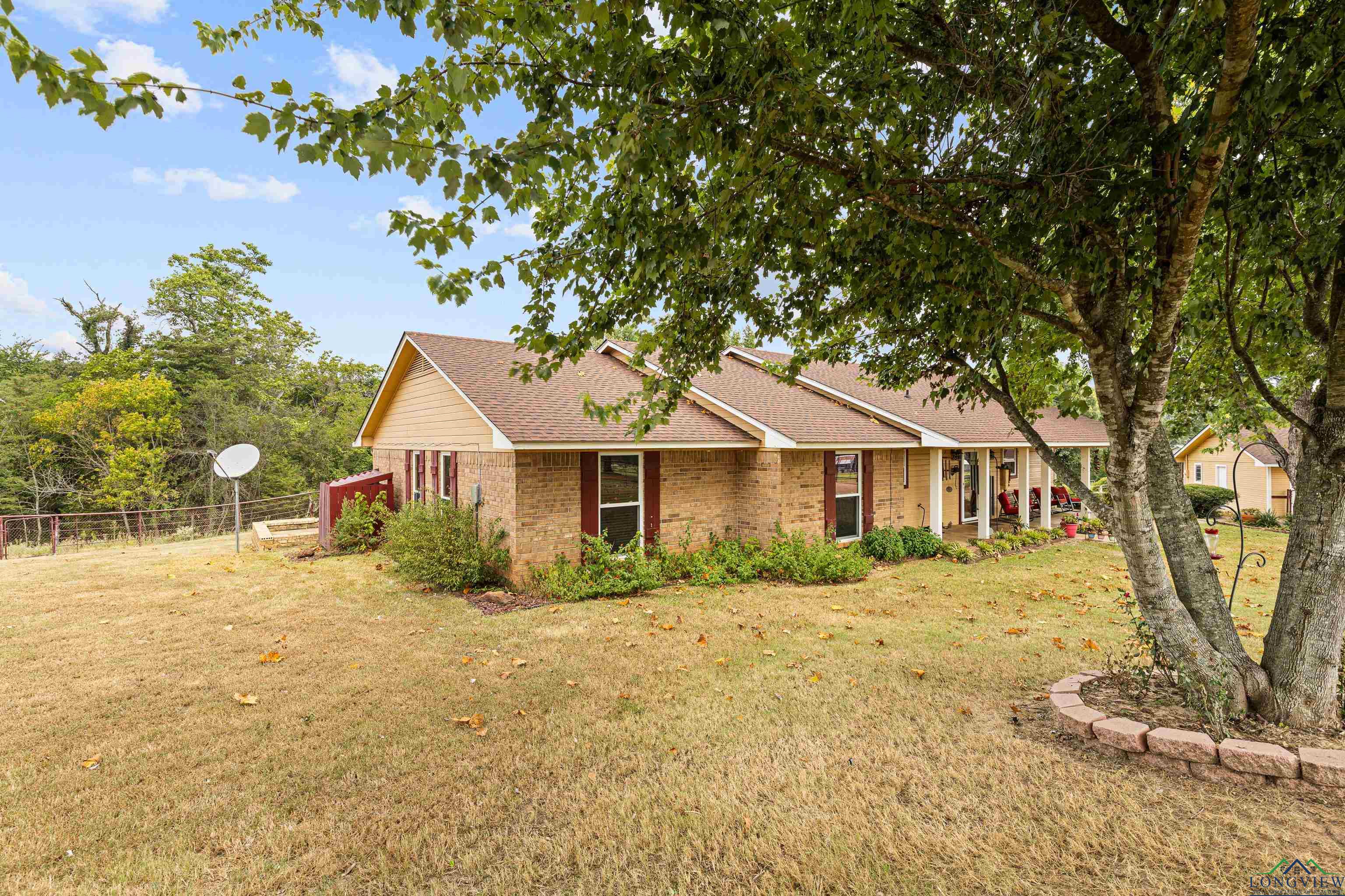 1529 Shamburger Rd, Gilmer, Texas image 2