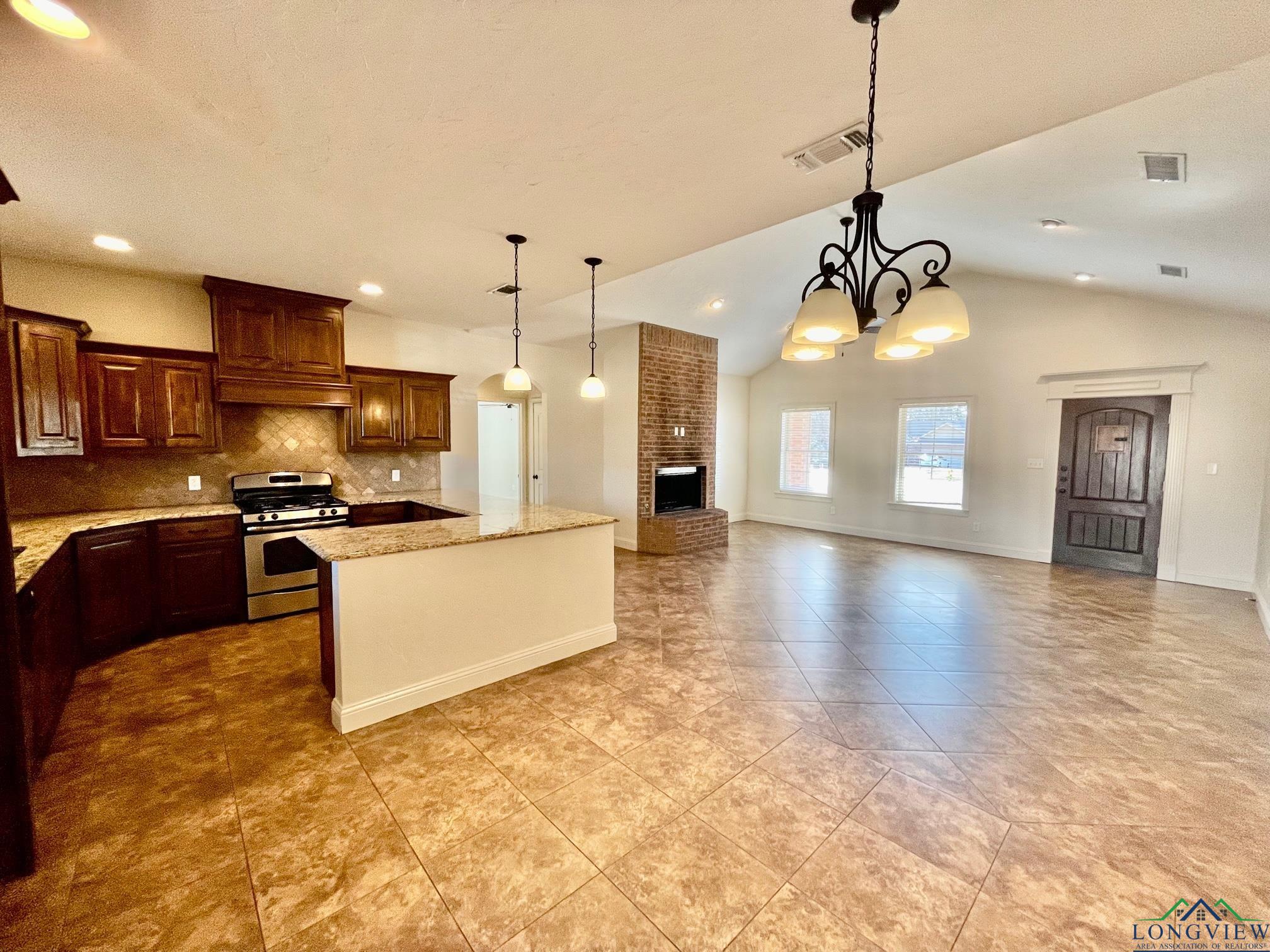 120 E Lakeway Ln #5, Longview, New Mexico image 4