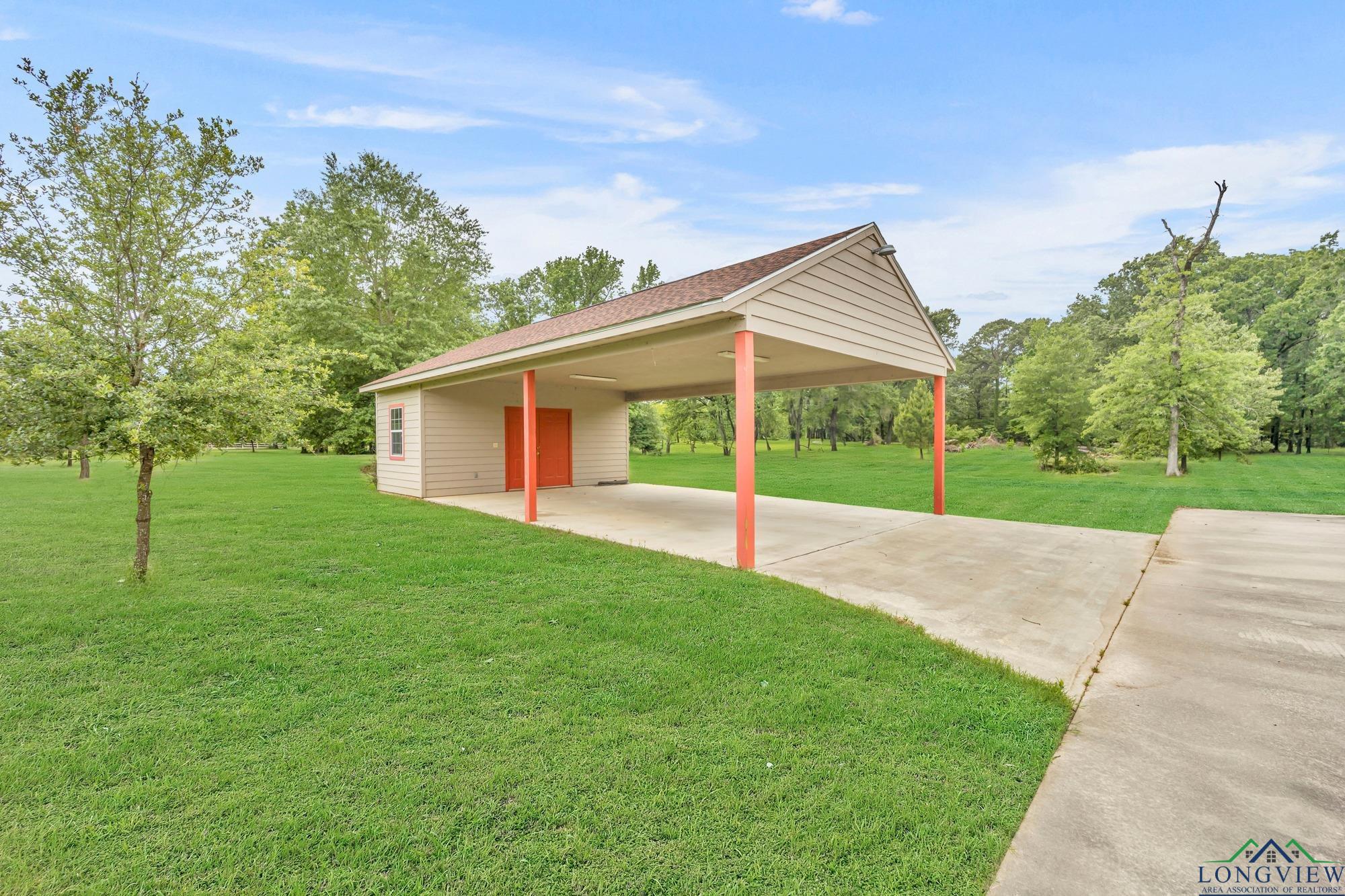 244 Cr 2321, Pittsburg, Texas image 27