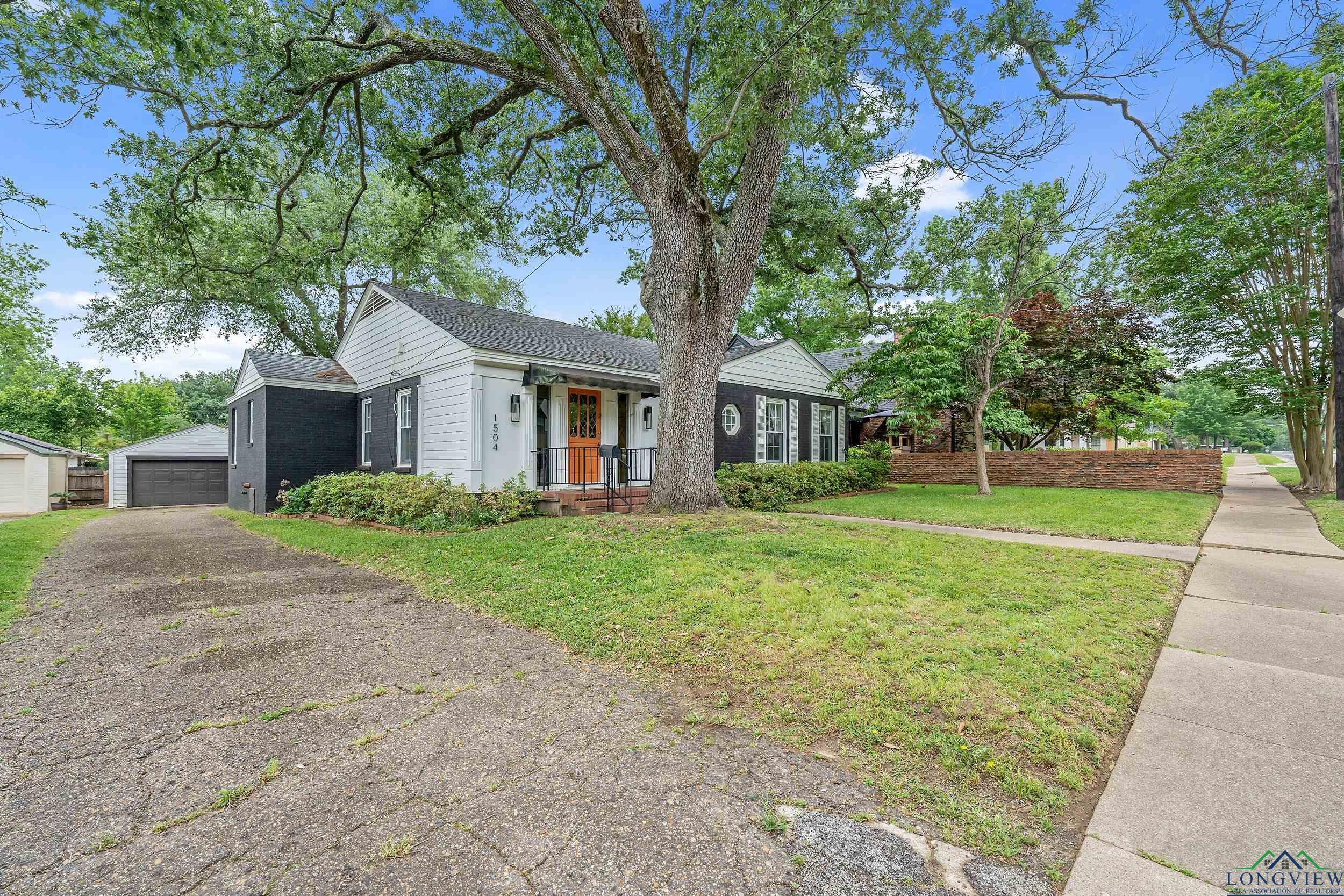 1504 S Wall Ave, Tyler, Texas image 2