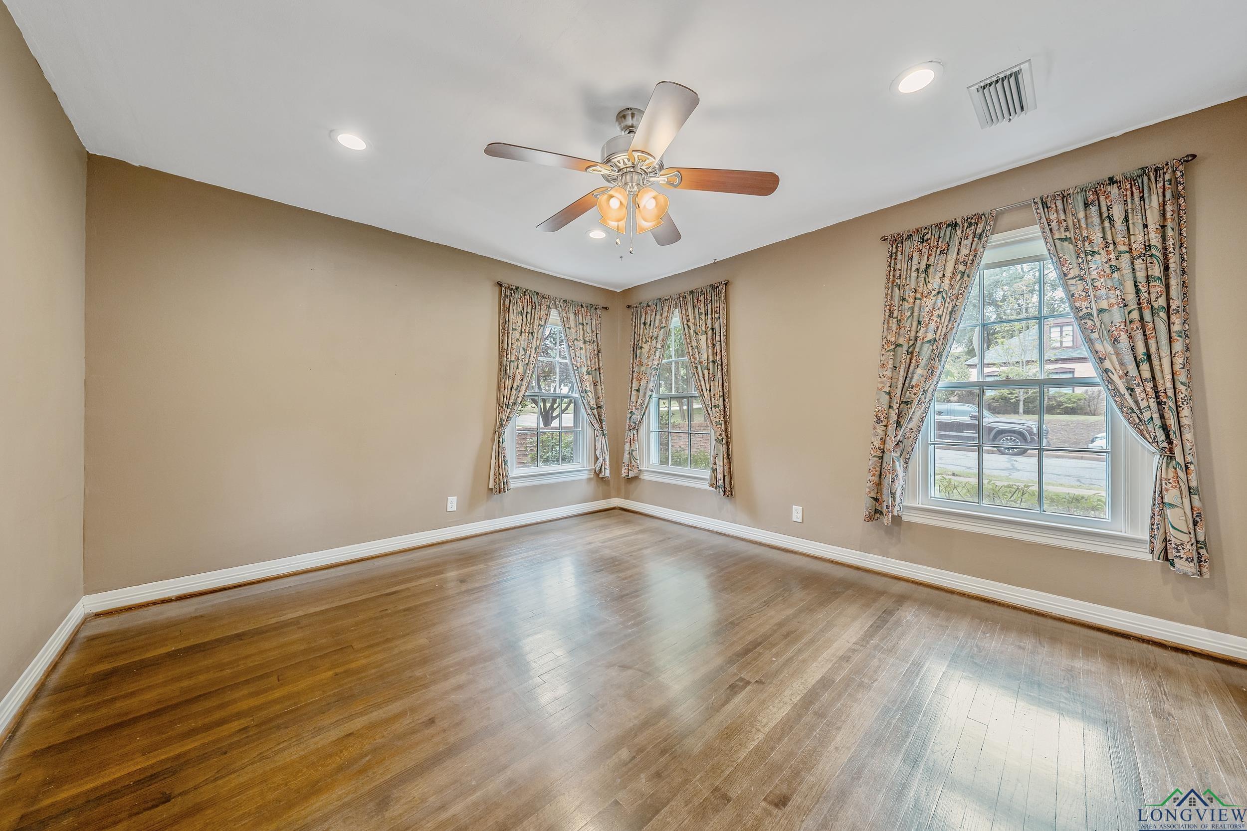 1504 S Wall Ave, Tyler, Texas image 26