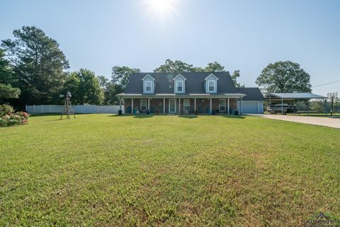 A home in Karnack