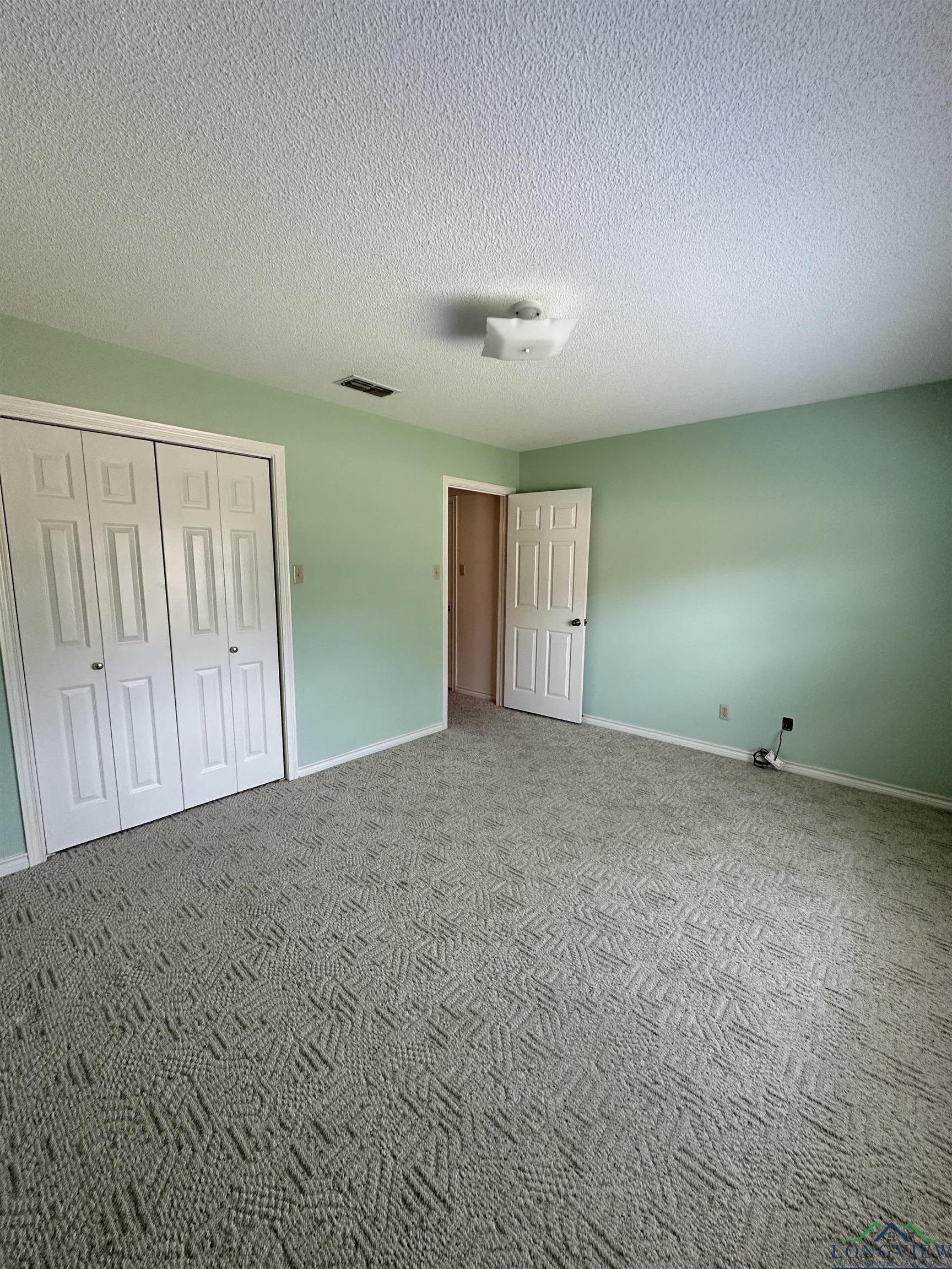 416 Amberwood Cir, Tyler, Texas image 13