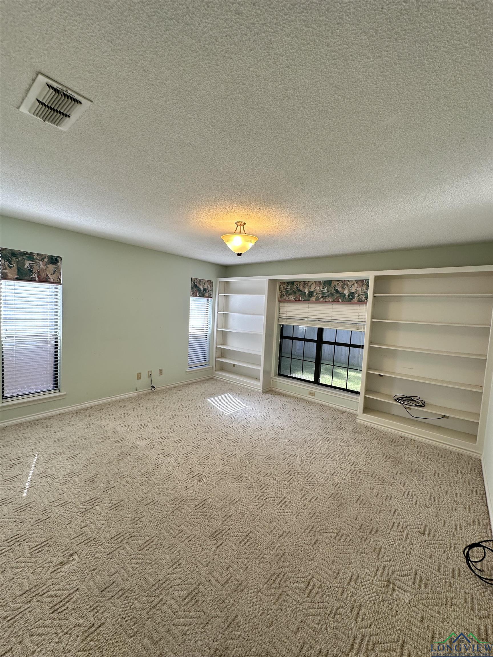 416 Amberwood Cir, Tyler, Texas image 20