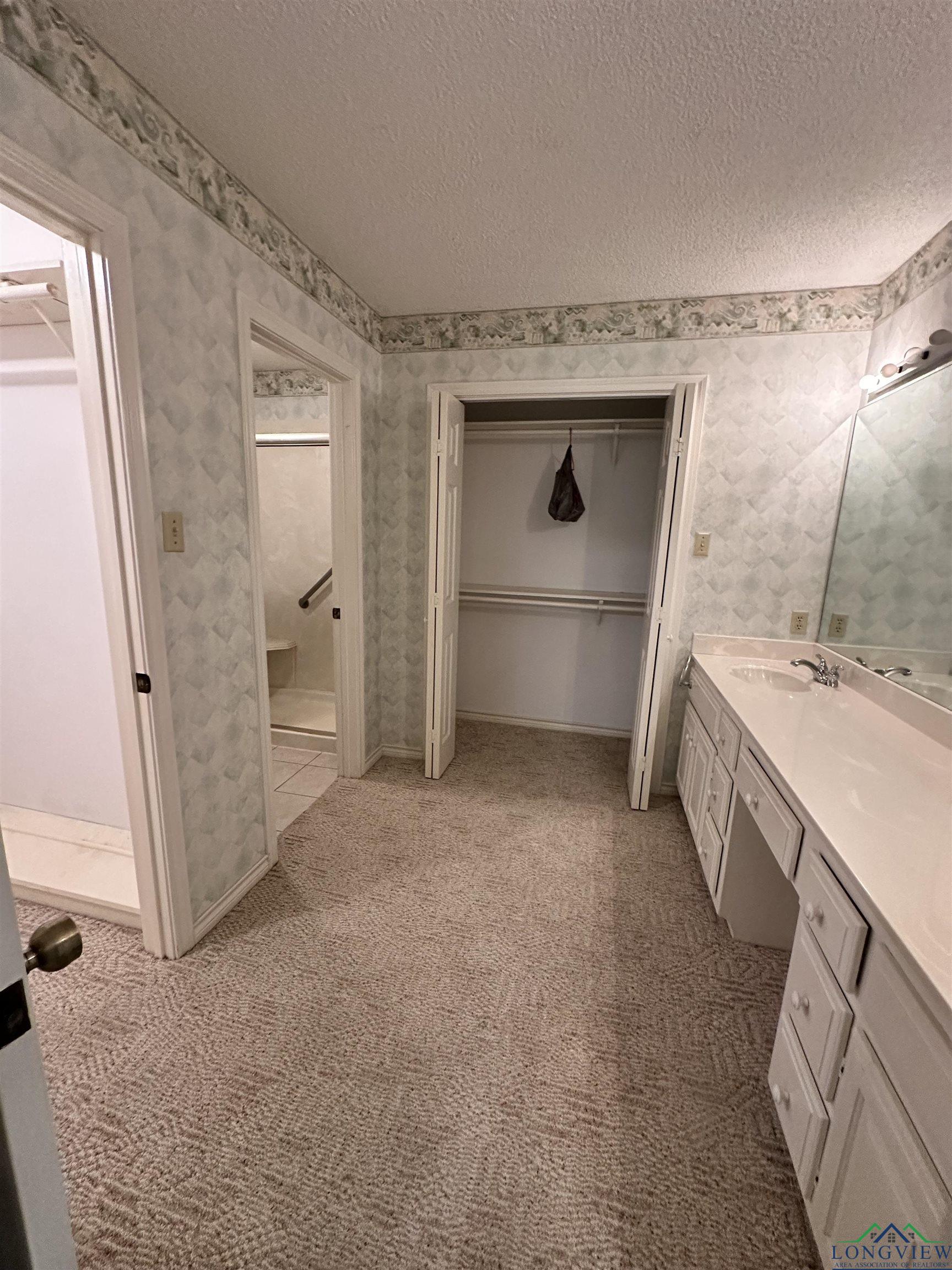 416 Amberwood Cir, Tyler, Texas image 16