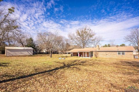 A home in Gladewater