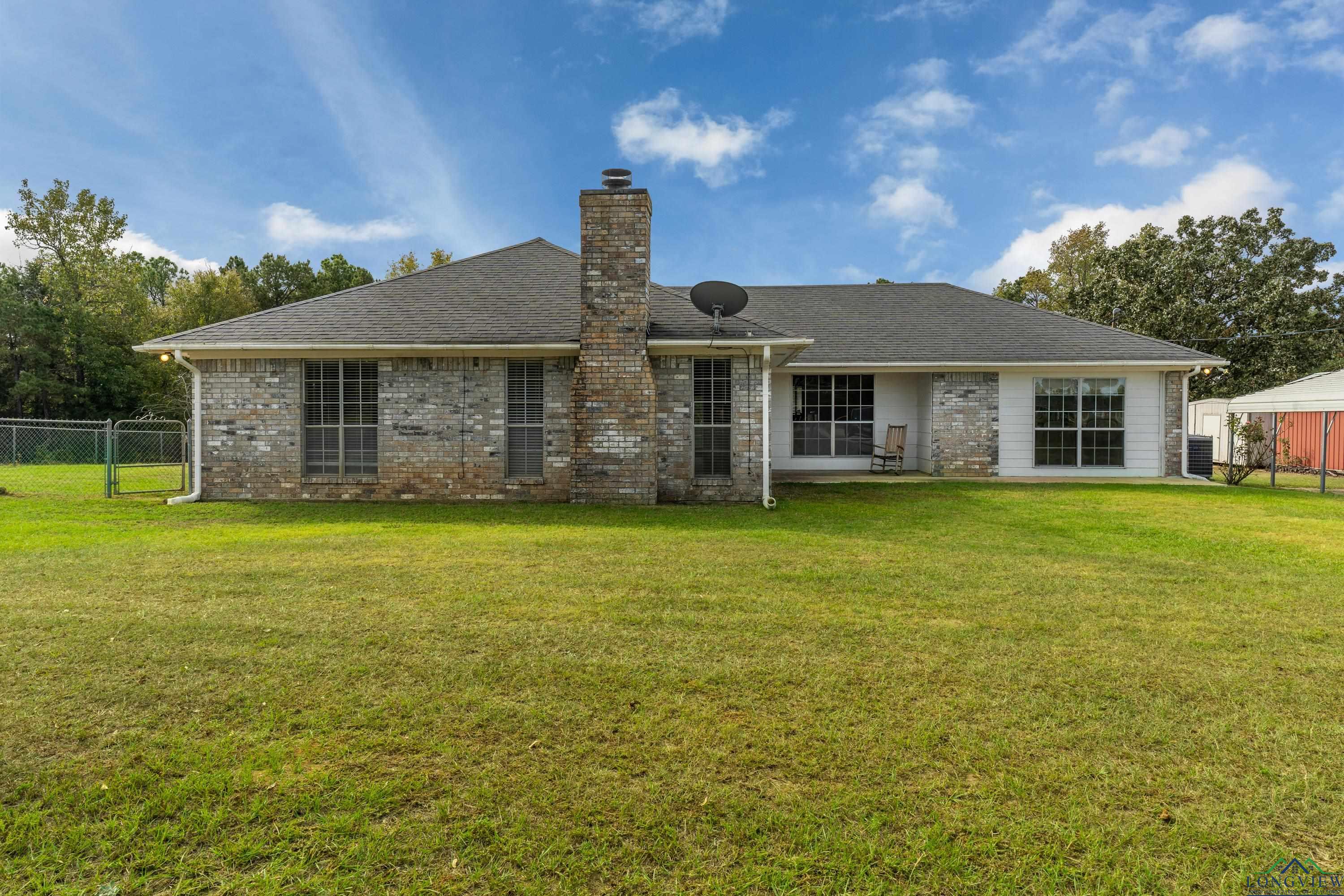 1057 Fir Rd, Gladewater, Texas image 32