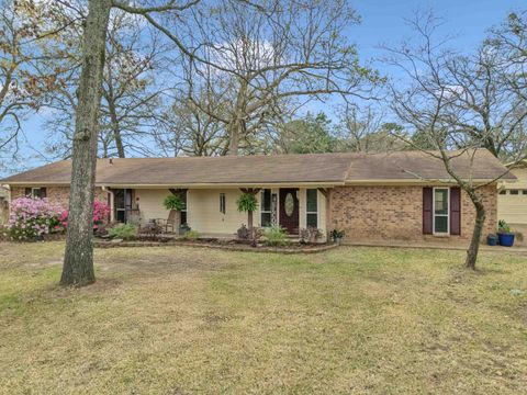 Homes For Sale - 1915 Page One Rd<br/> Harrison County, Longview, TX 75605